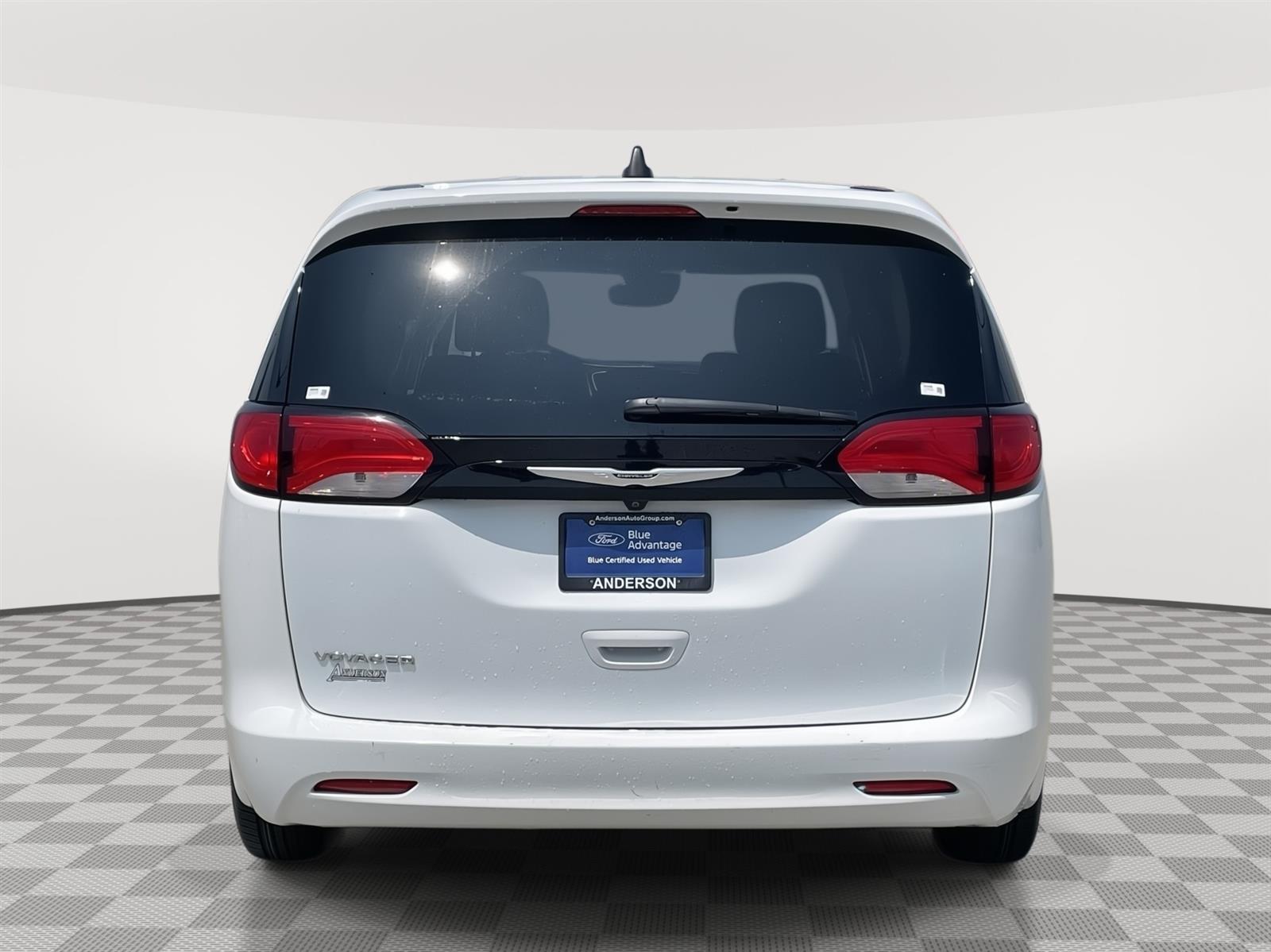 Used 2023 Chrysler Voyager LX Minivans for sale in Lincoln NE