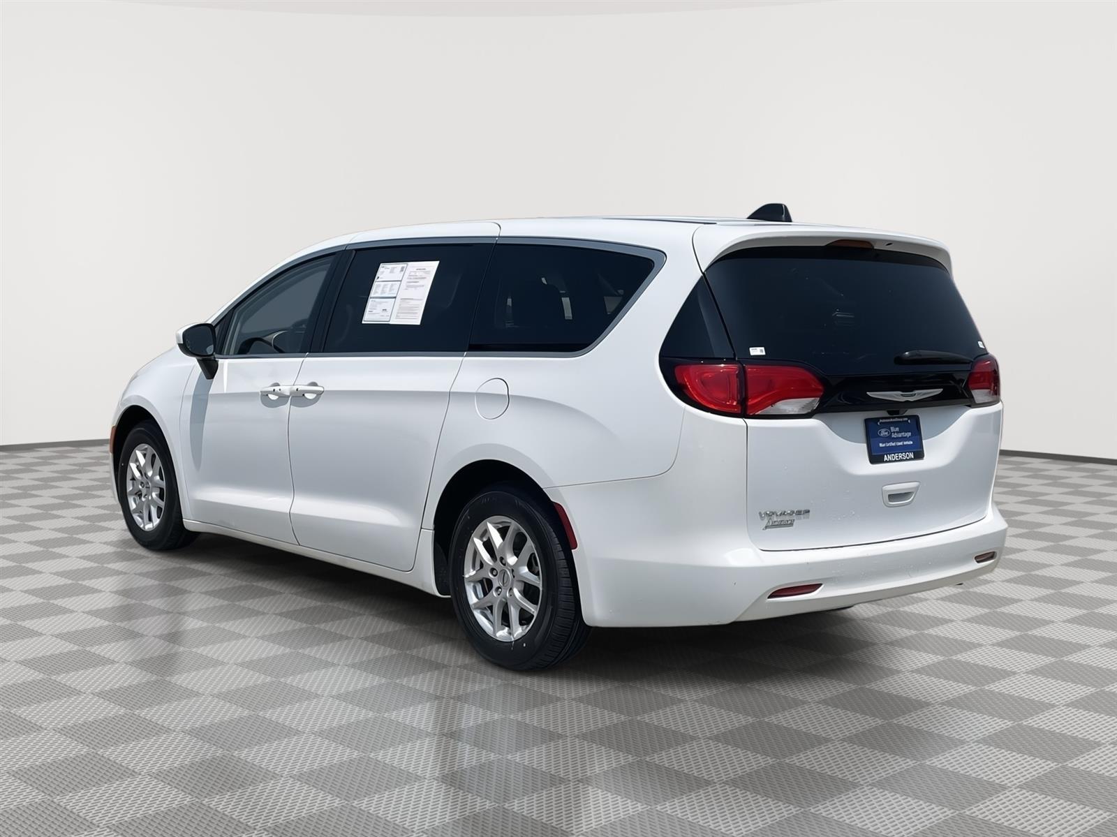 Used 2023 Chrysler Voyager LX Minivans for sale in Lincoln NE