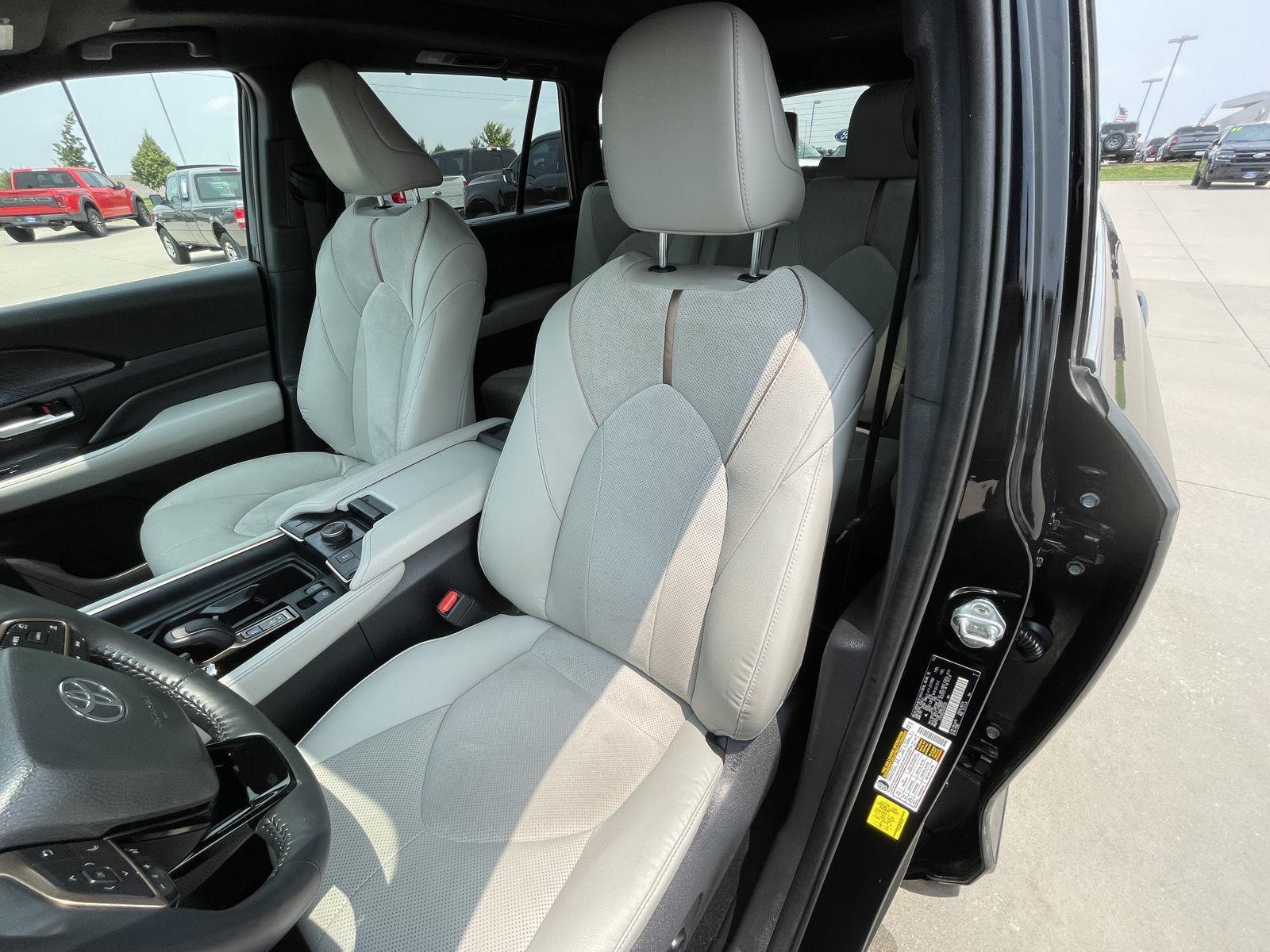 Used 2024 Toyota Grand Highlander Hybrid MAX Platinum SUV for sale in Lincoln NE