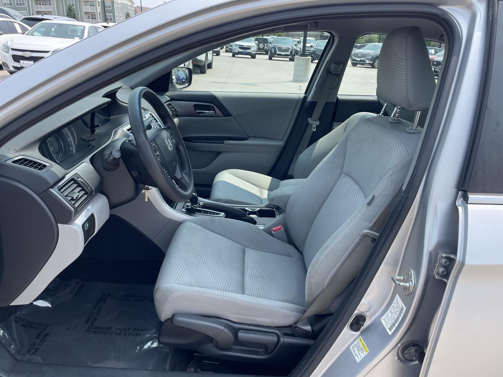 Used 2014 Honda Accord Sedan LX Sedan for sale in Lincoln NE