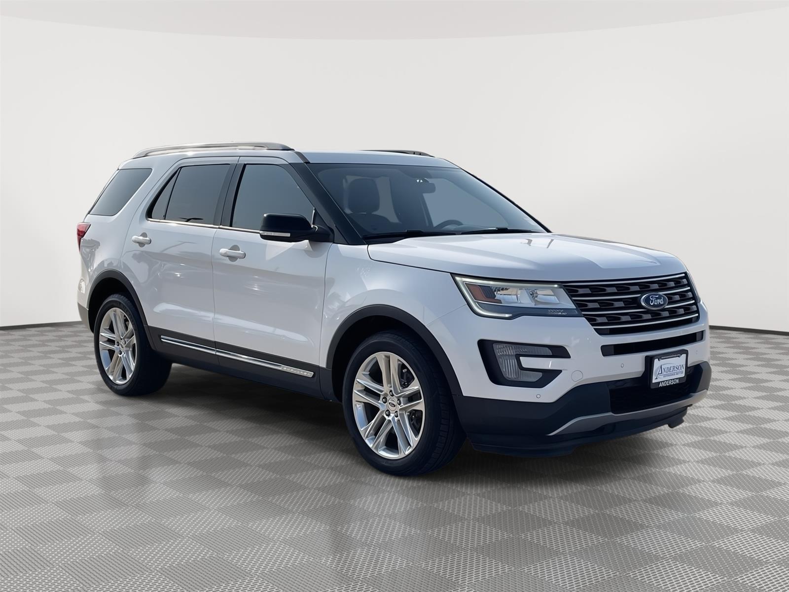 Used 2017 Ford Explorer XLT SUV for sale in Lincoln NE