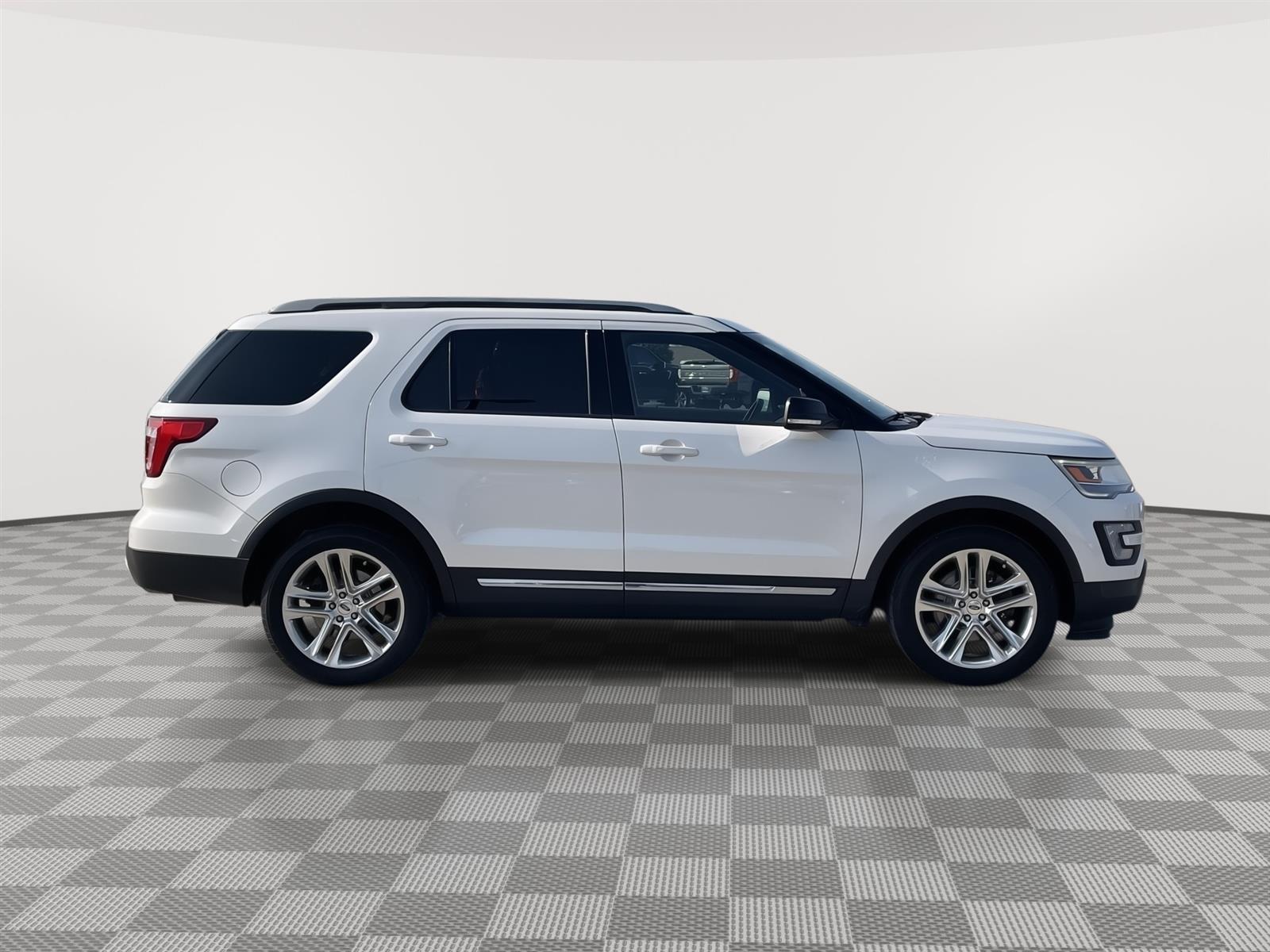 Used 2017 Ford Explorer XLT SUV for sale in Lincoln NE