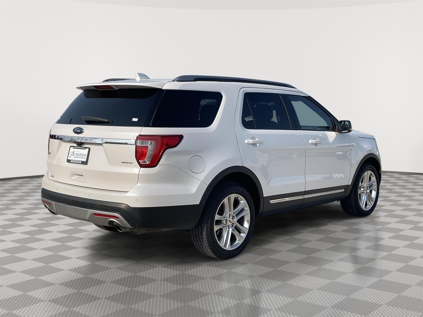 Used 2017 Ford Explorer XLT SUV for sale in Lincoln NE