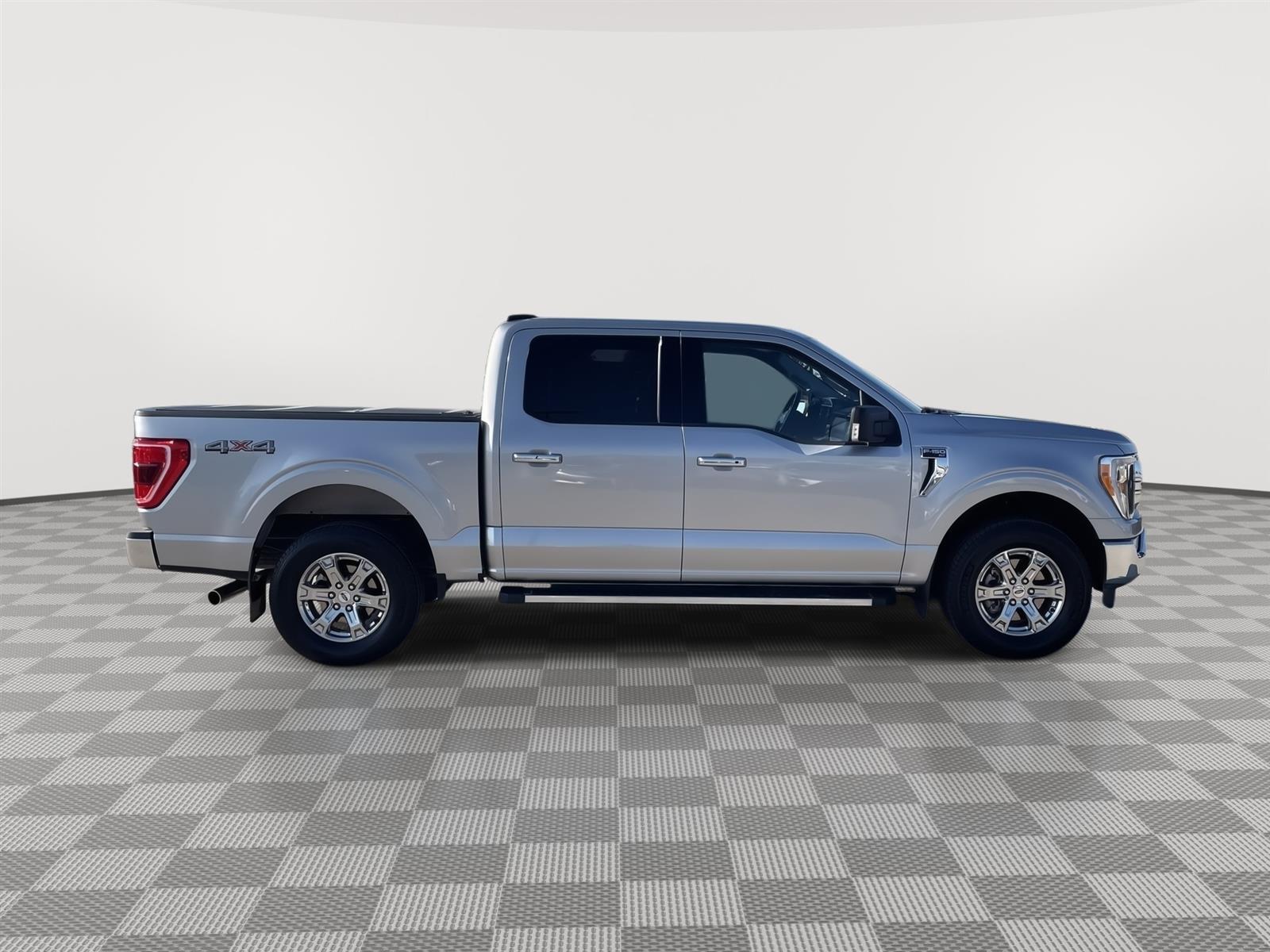 Used 2022 Ford F-150 XLT Crew Cab Truck for sale in Lincoln NE