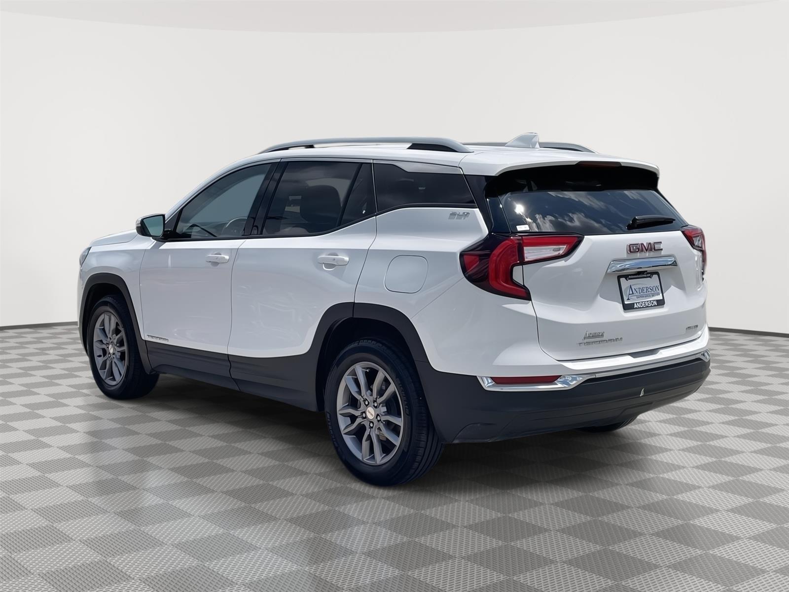 Used 2023 GMC Terrain SLT SUV for sale in Lincoln NE