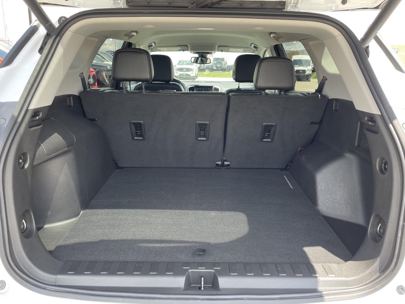 Used 2023 GMC Terrain SLT SUV for sale in Lincoln NE