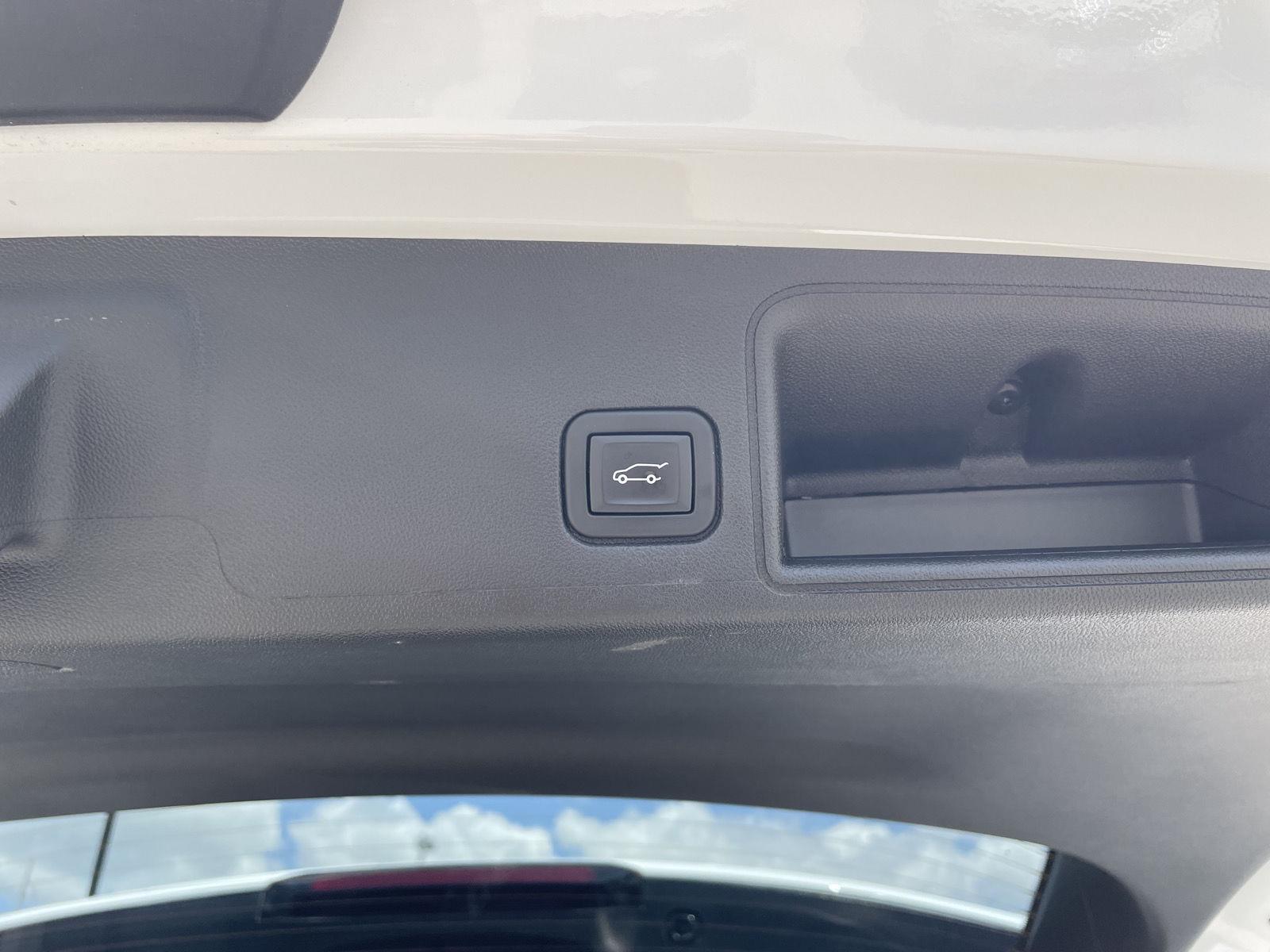 Used 2023 GMC Terrain SLT SUV for sale in Lincoln NE
