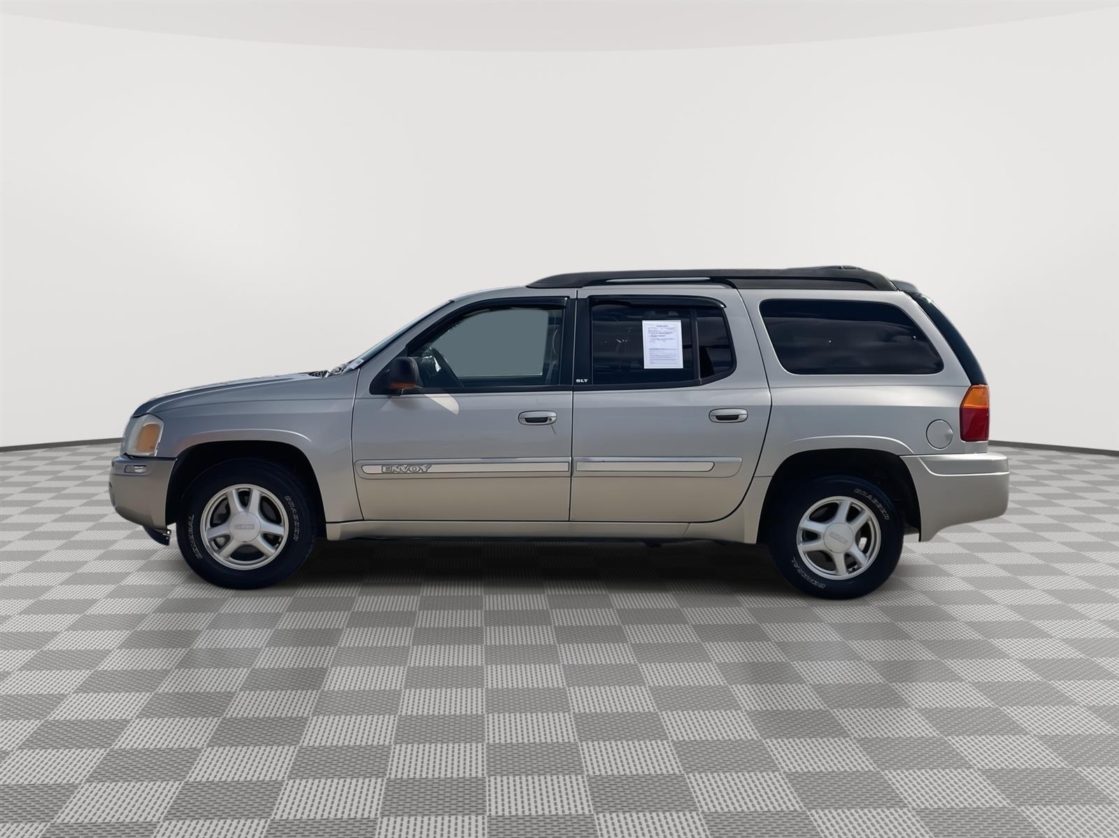 Used 2003 GMC Envoy XL SLT 4 door for sale in Lincoln NE