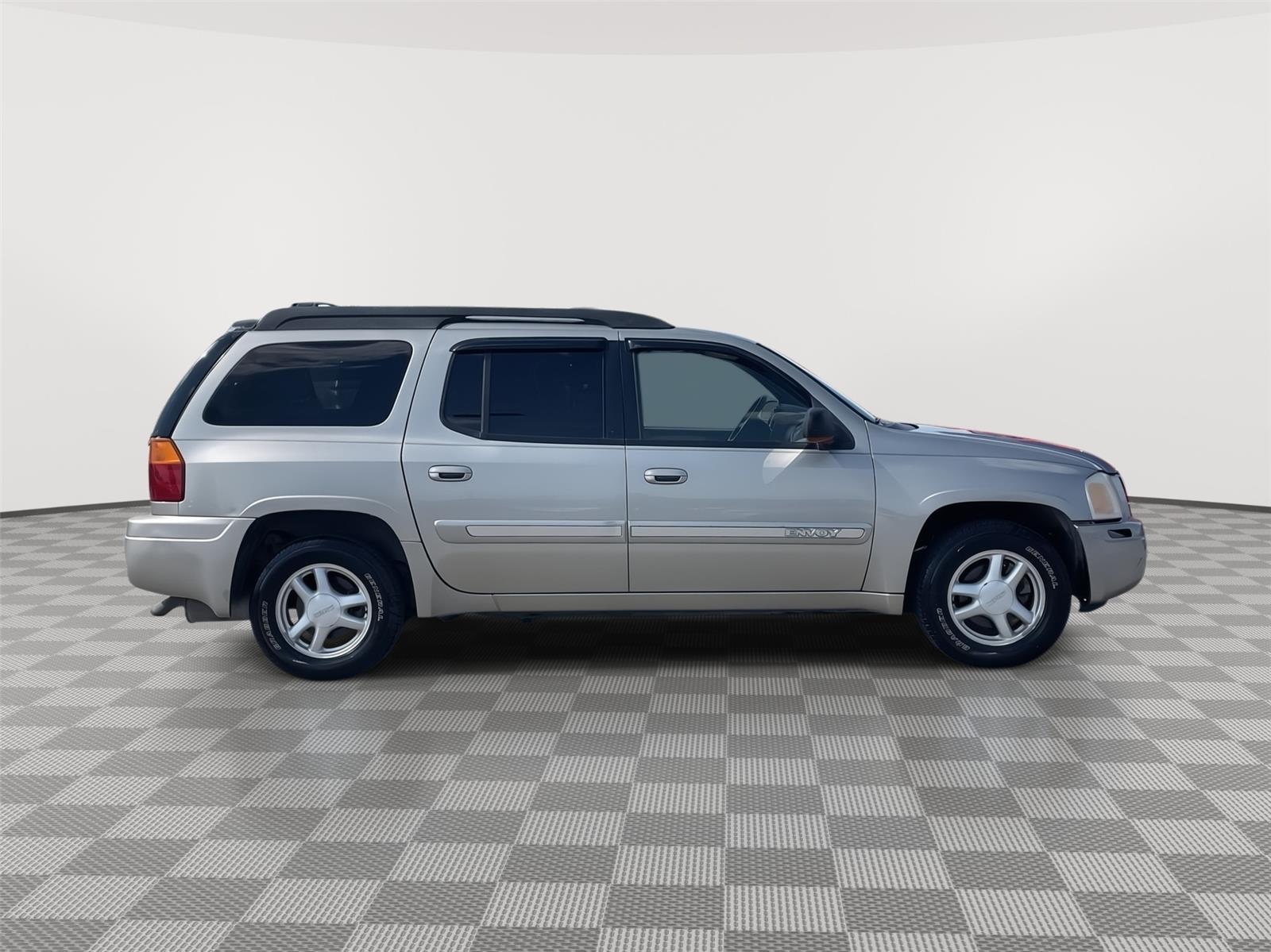 Used 2003 GMC Envoy XL for sale in Lincoln NE