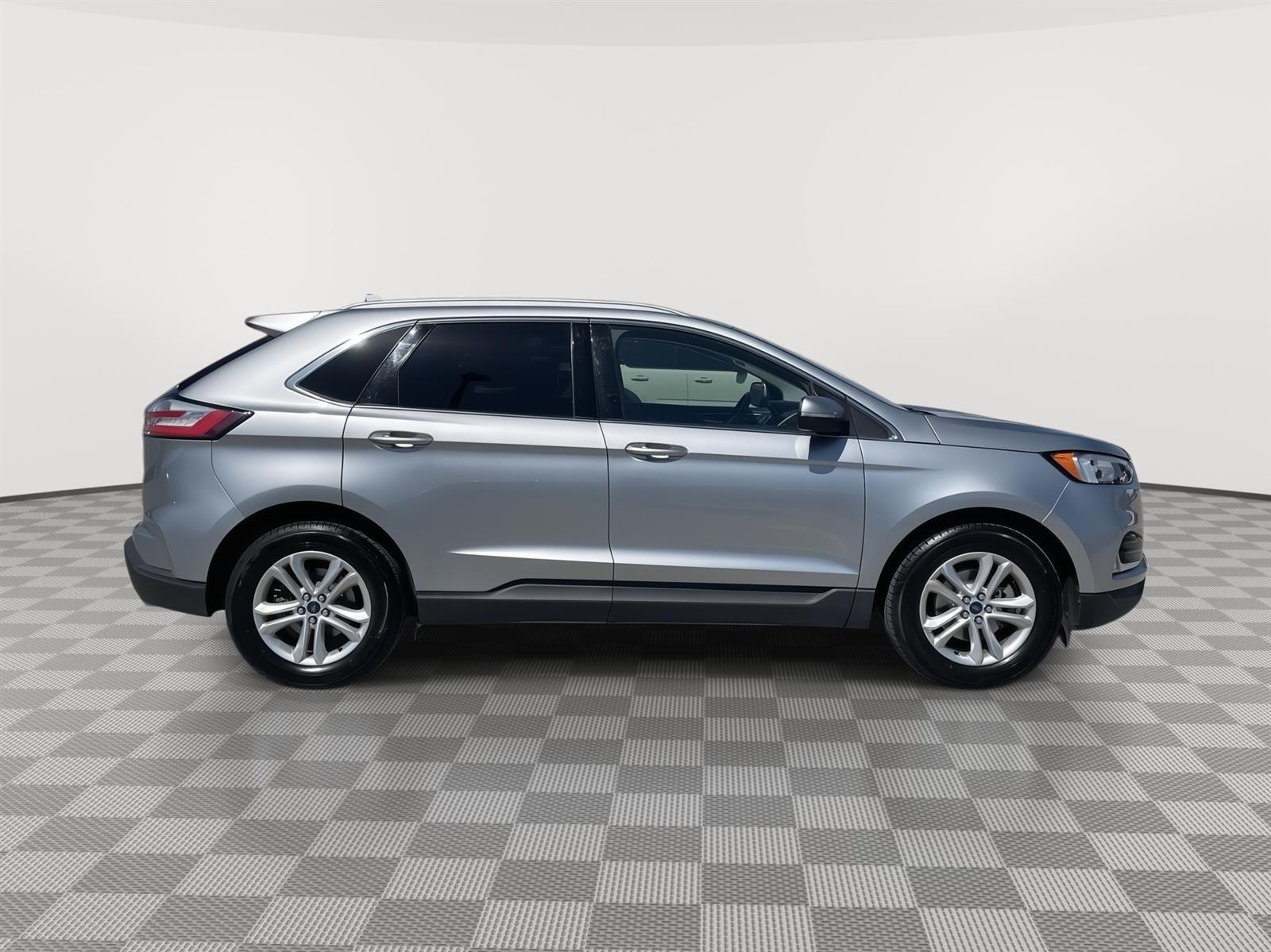 Used 2020 Ford Edge SEL FWD SUV for sale in Lincoln NE