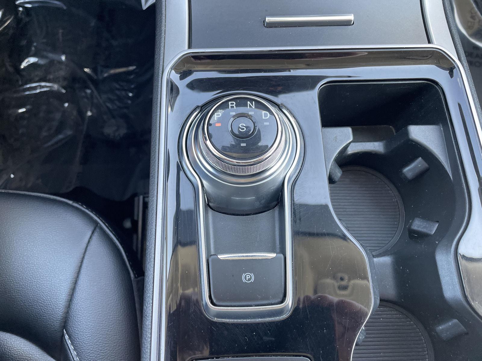 Used 2020 Ford Edge SEL FWD SUV for sale in Lincoln NE