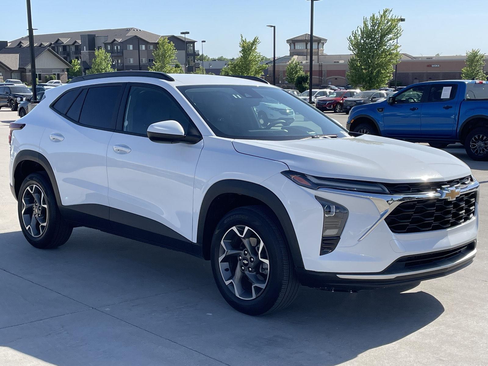 Used 2024 Chevrolet Trax LT SUV for sale in Lincoln NE