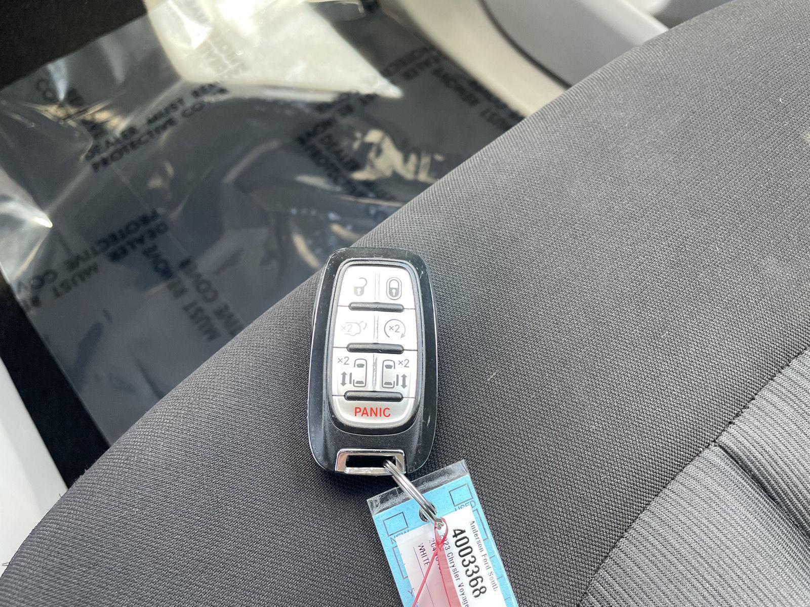 Used 2023 Chrysler Voyager LX Minivans for sale in Lincoln NE