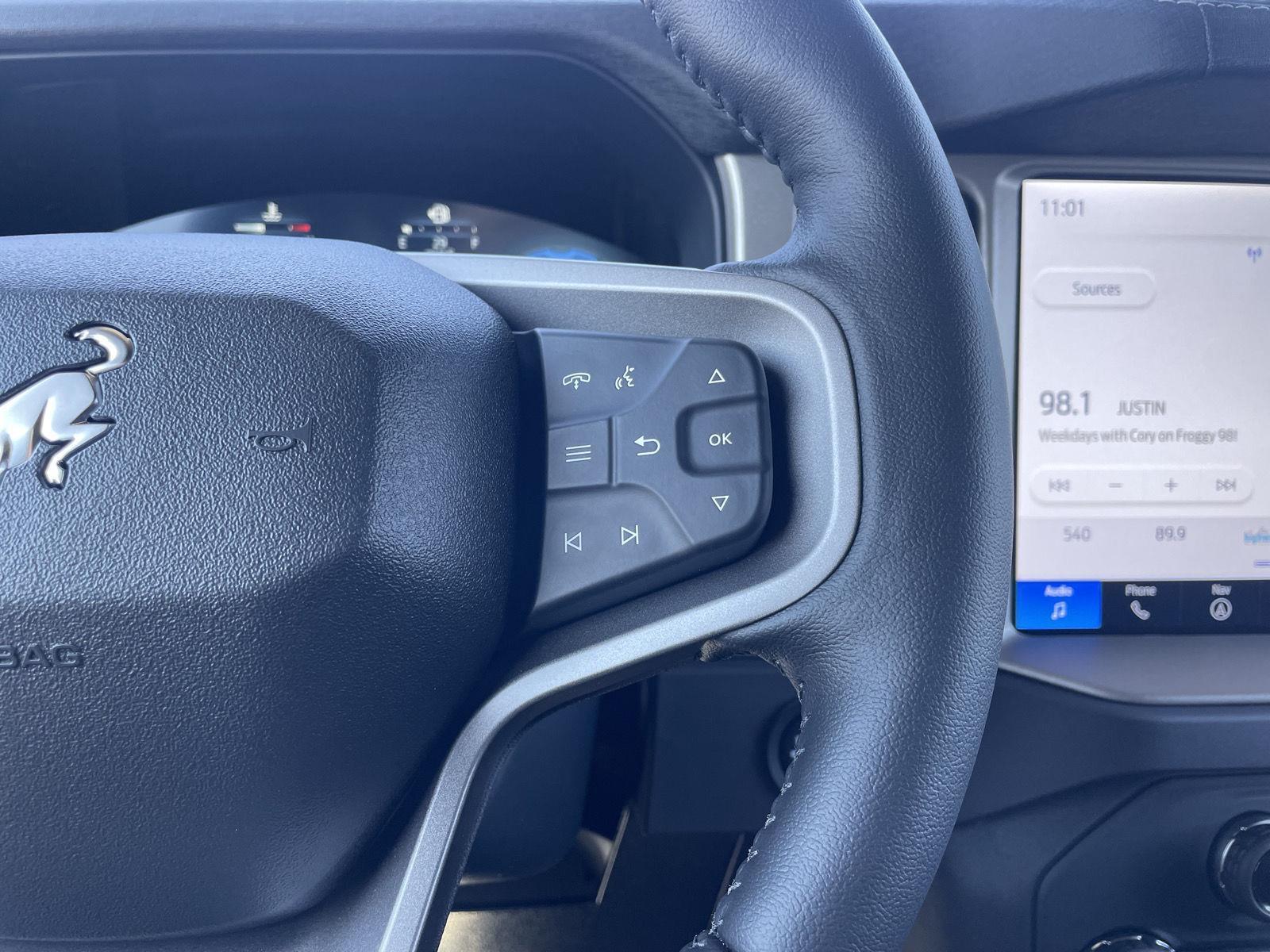 2025 Ford Bronco Outer Banks photo 13