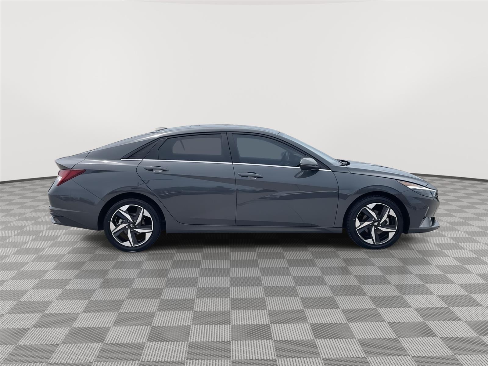 Used 2023 Hyundai Elantra Hybrid Limited Sedan for sale in Lincoln NE