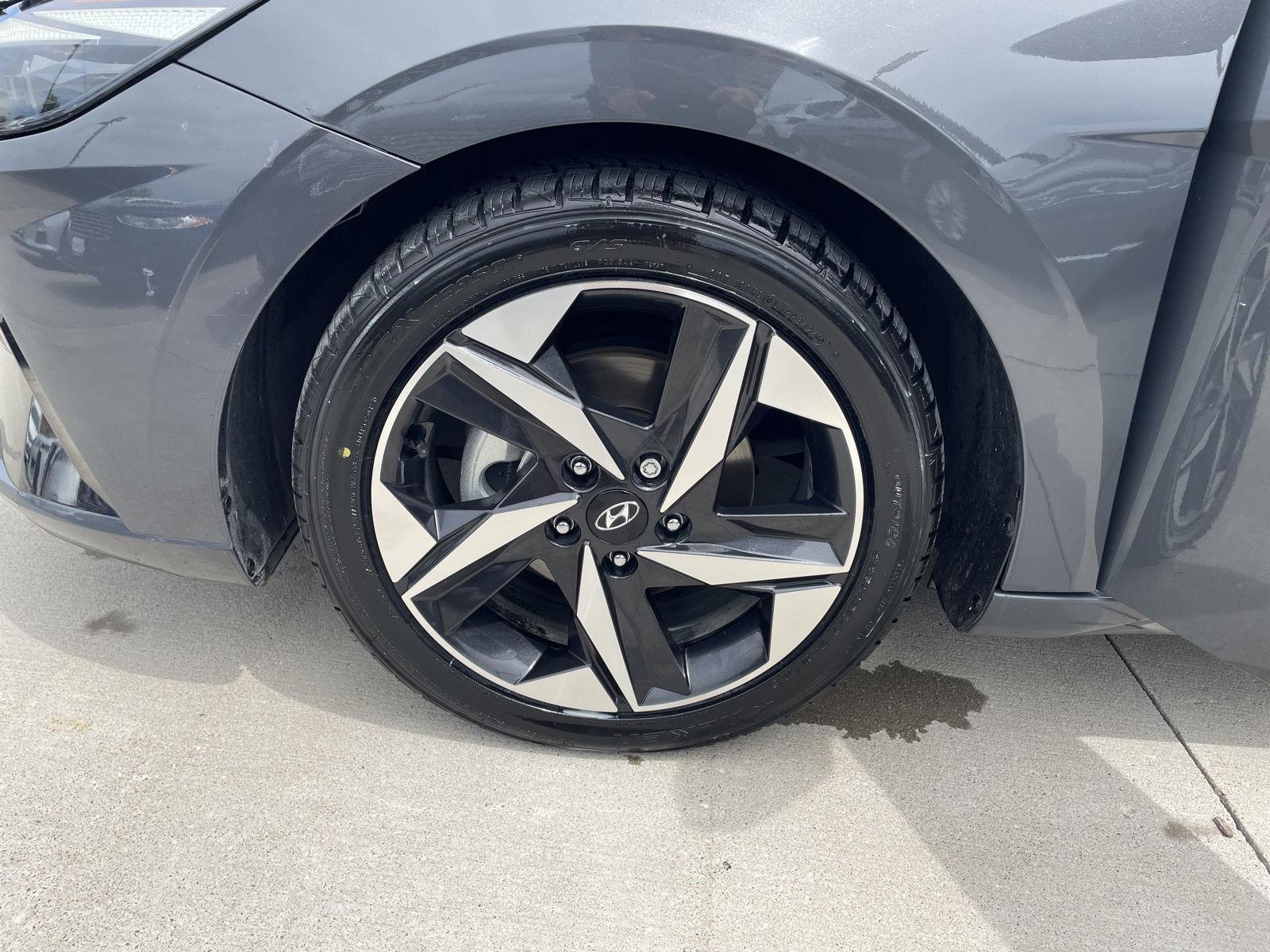 Used 2023 Hyundai Elantra Hybrid Limited Sedan for sale in Lincoln NE