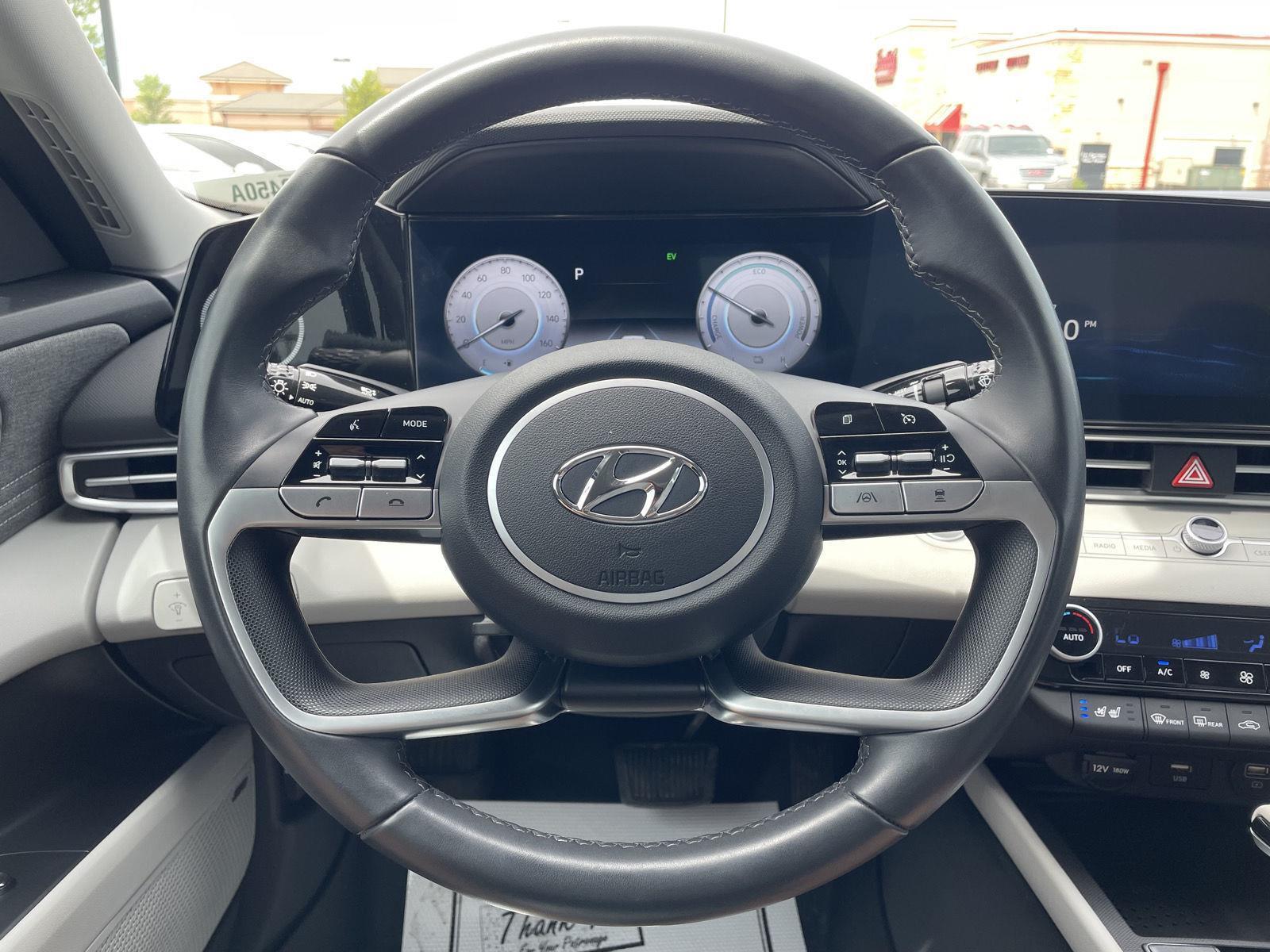 Used 2023 Hyundai Elantra Hybrid Limited Sedan for sale in Lincoln NE