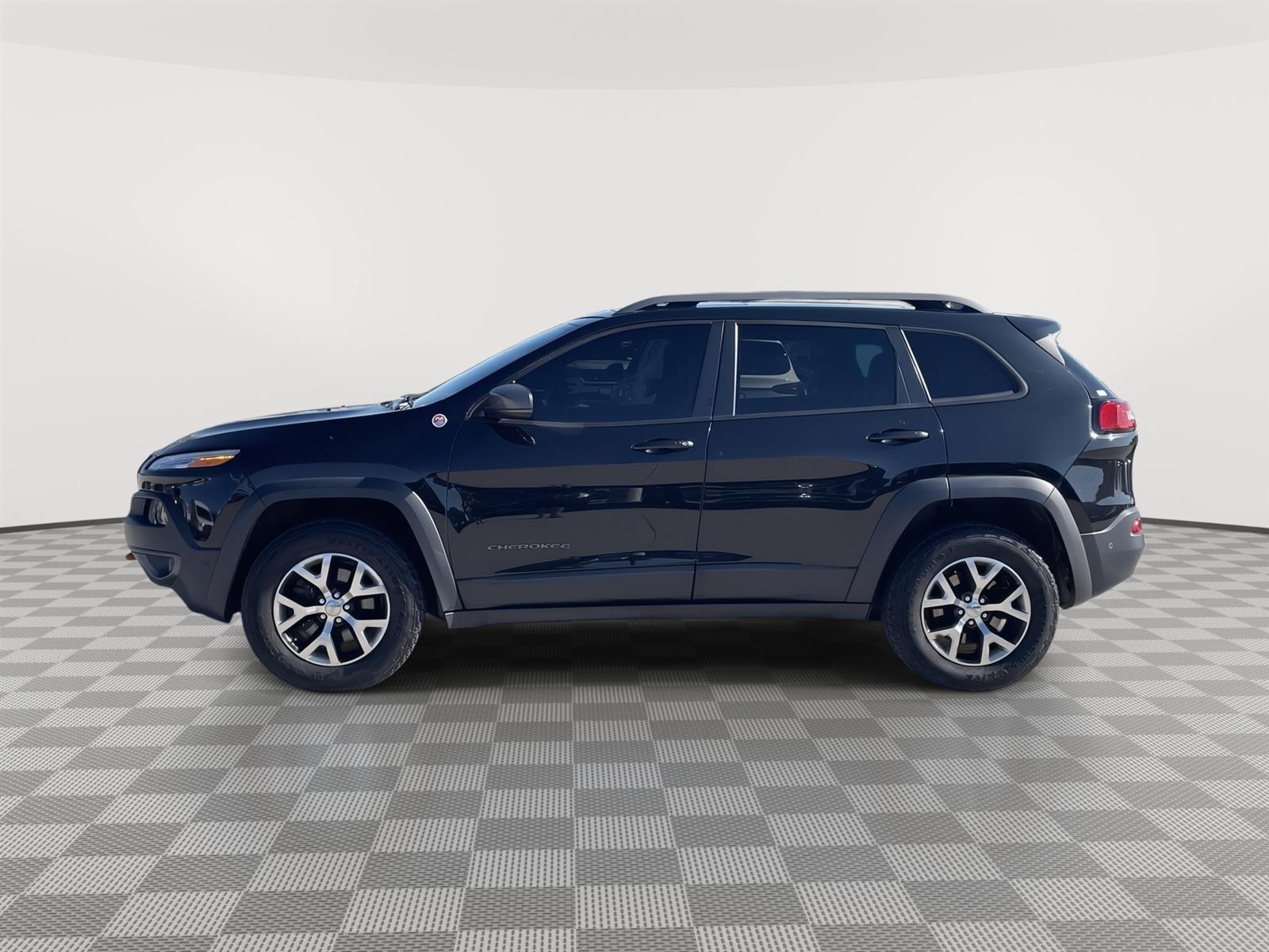 Used 2015 Jeep Cherokee Trailhawk SUV for sale in Lincoln NE