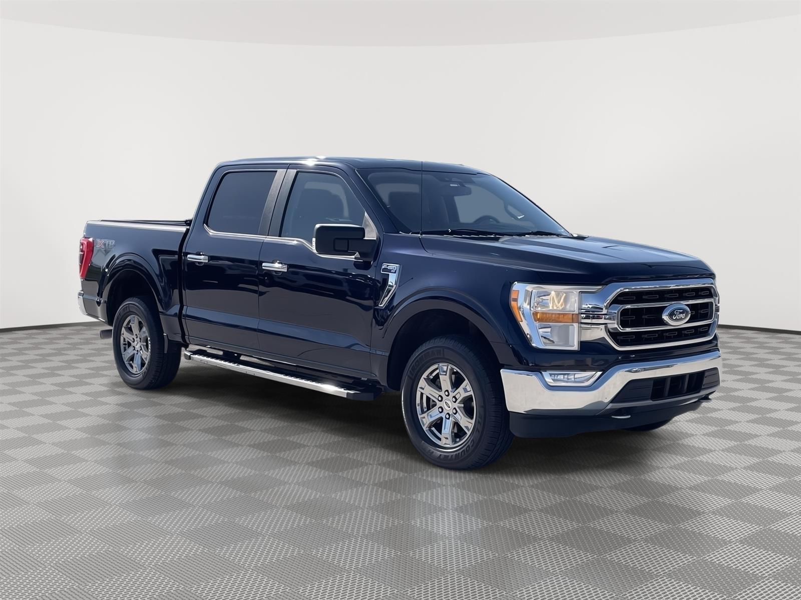 Used 2021 Ford F-150 XLT Crew Cab Truck for sale in Lincoln NE