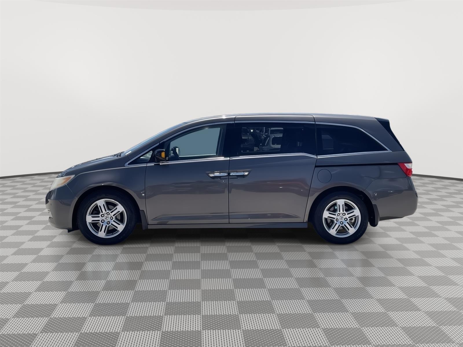 Used 2012 Honda Odyssey Touring 4 door for sale in Lincoln NE