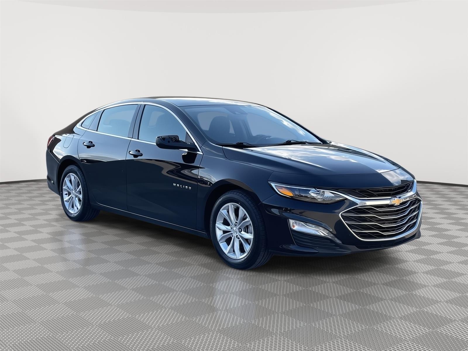 Used 2023 Chevrolet Malibu LT Sedan for sale in Lincoln NE