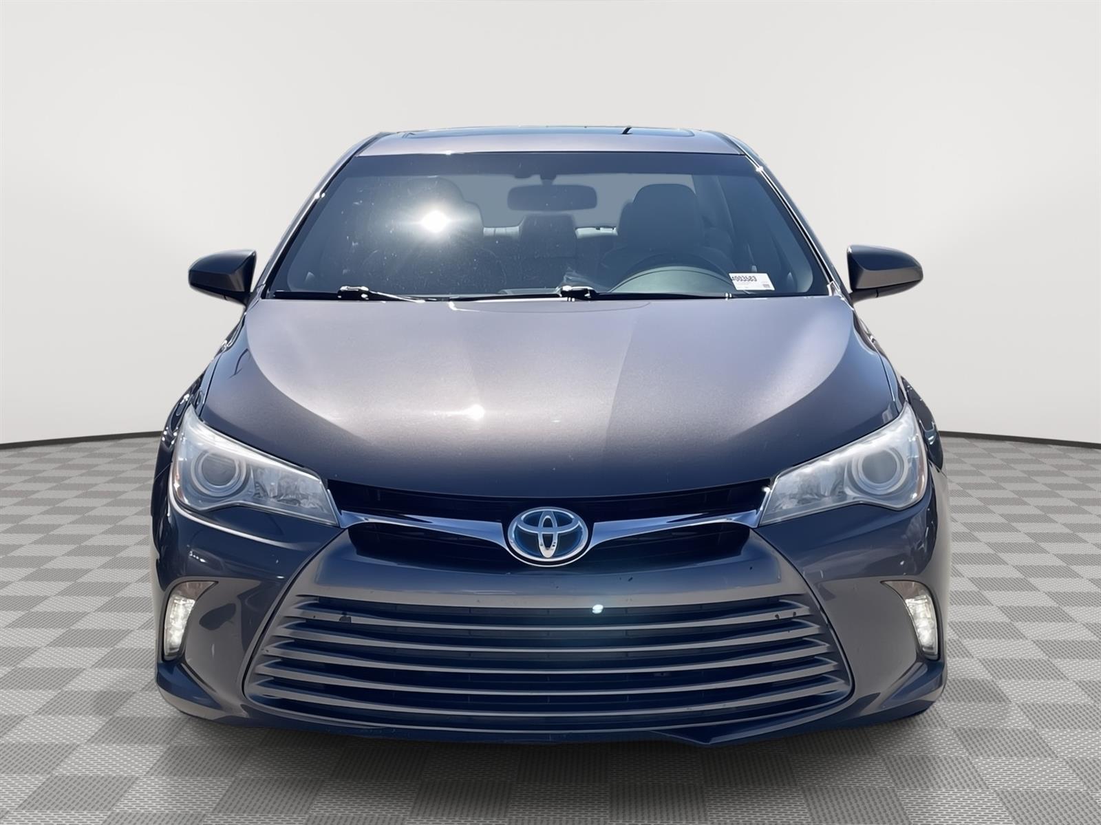 Used 2015 Toyota Camry Hybrid XLE Sedan for sale in Lincoln NE