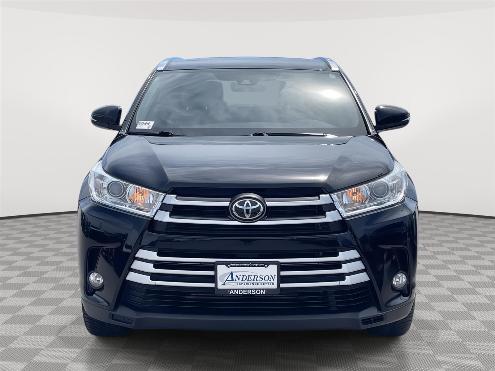 Used 2019 Toyota Highlander XLE SUV for sale in Lincoln NE