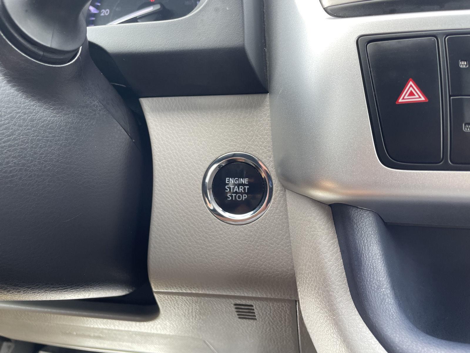 Used 2019 Toyota Highlander for sale in Lincoln NE