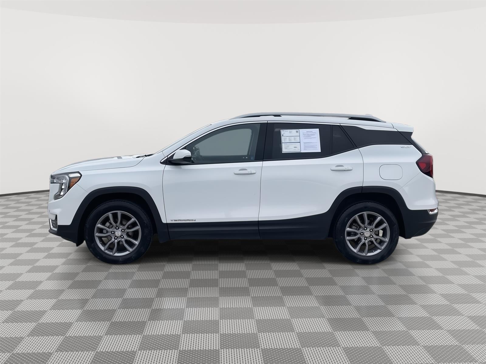 Used 2023 GMC Terrain SLT SUV for sale in Lincoln NE