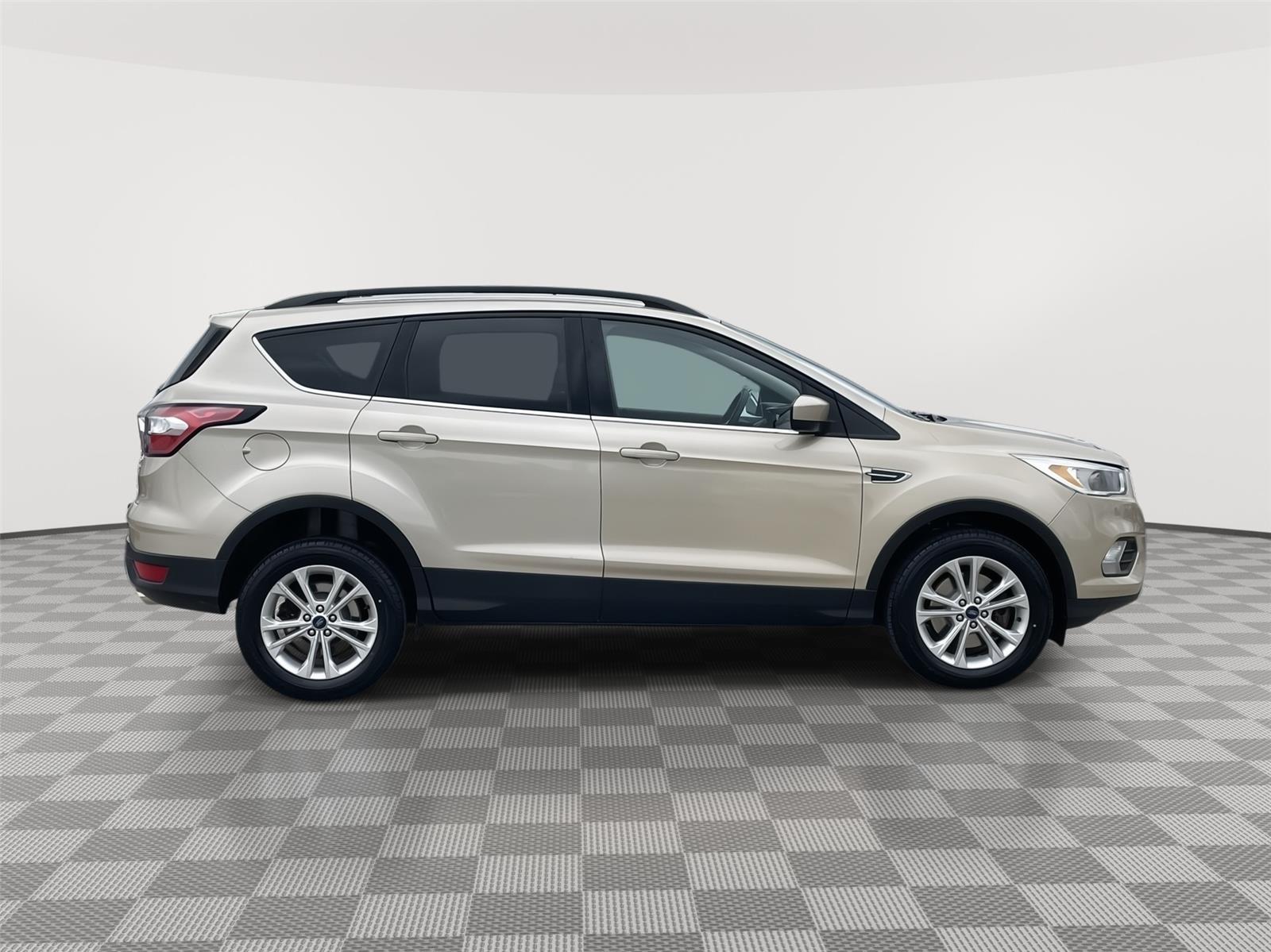 Used 2018 Ford Escape for sale in Lincoln NE