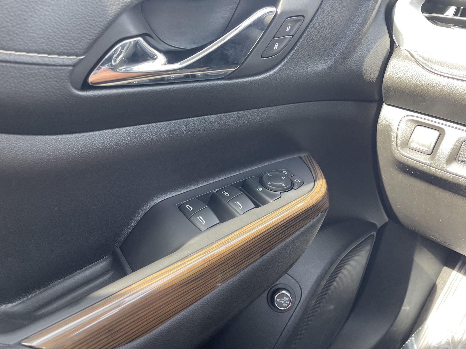 Used 2023 GMC Acadia for sale in Lincoln NE