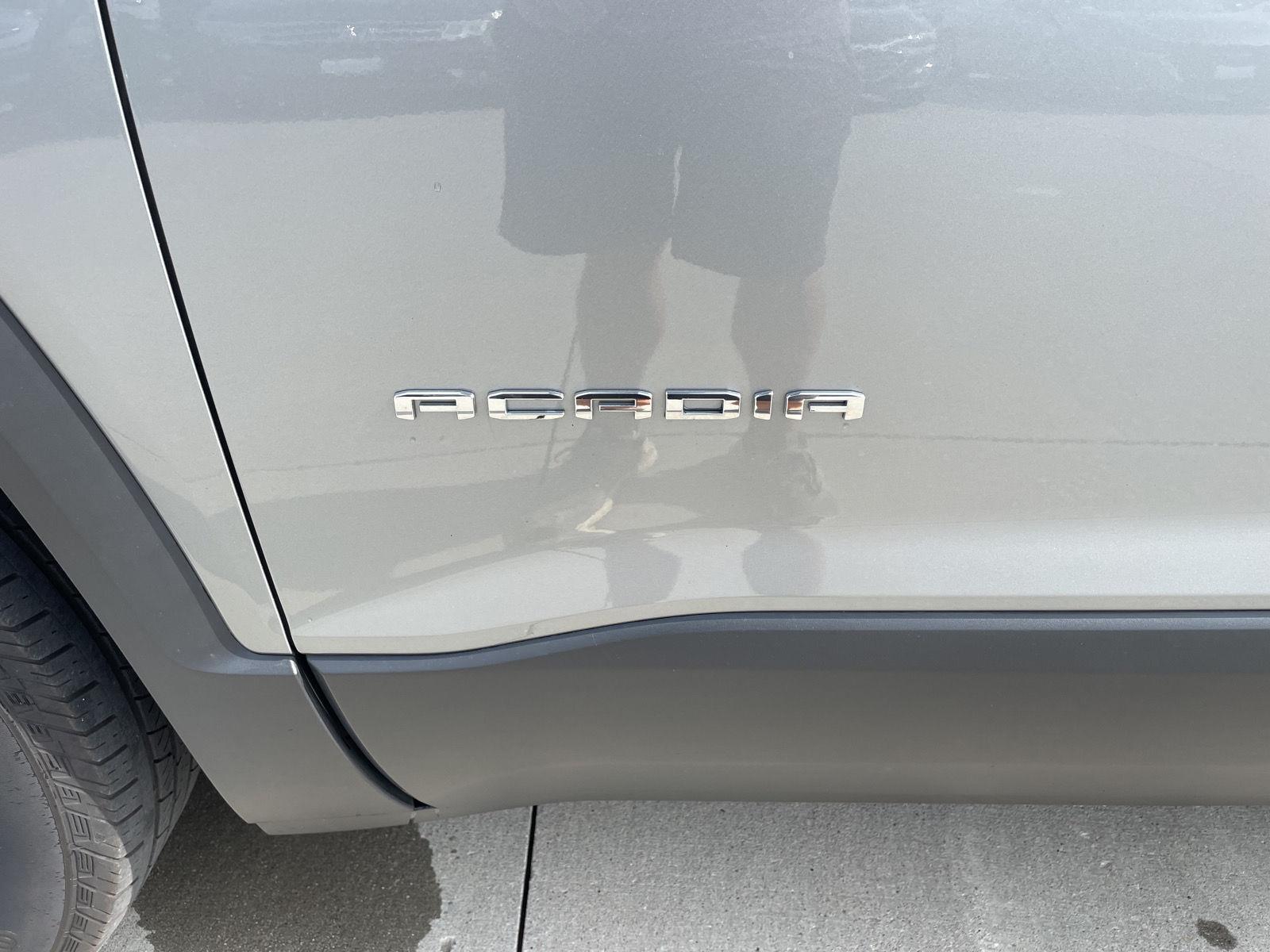 Used 2023 GMC Acadia for sale in Lincoln NE