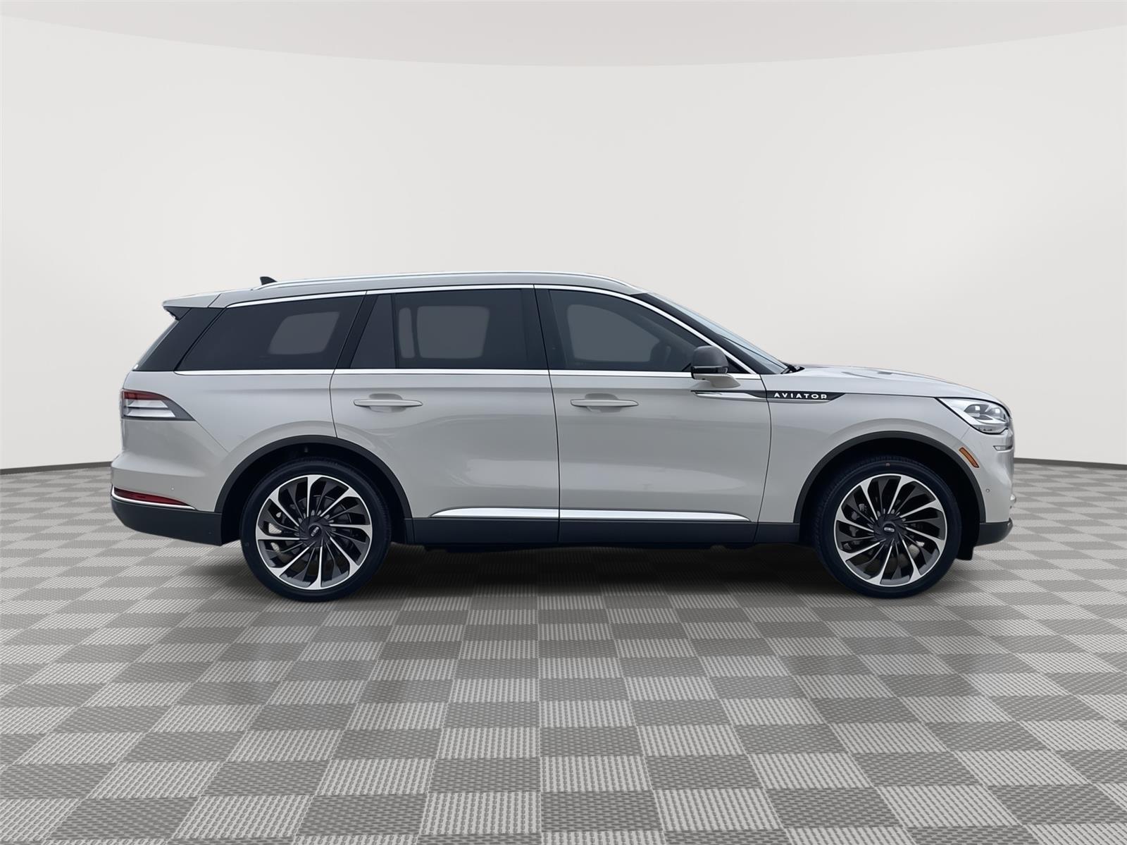 Used 2022 Lincoln Aviator for sale in Lincoln NE