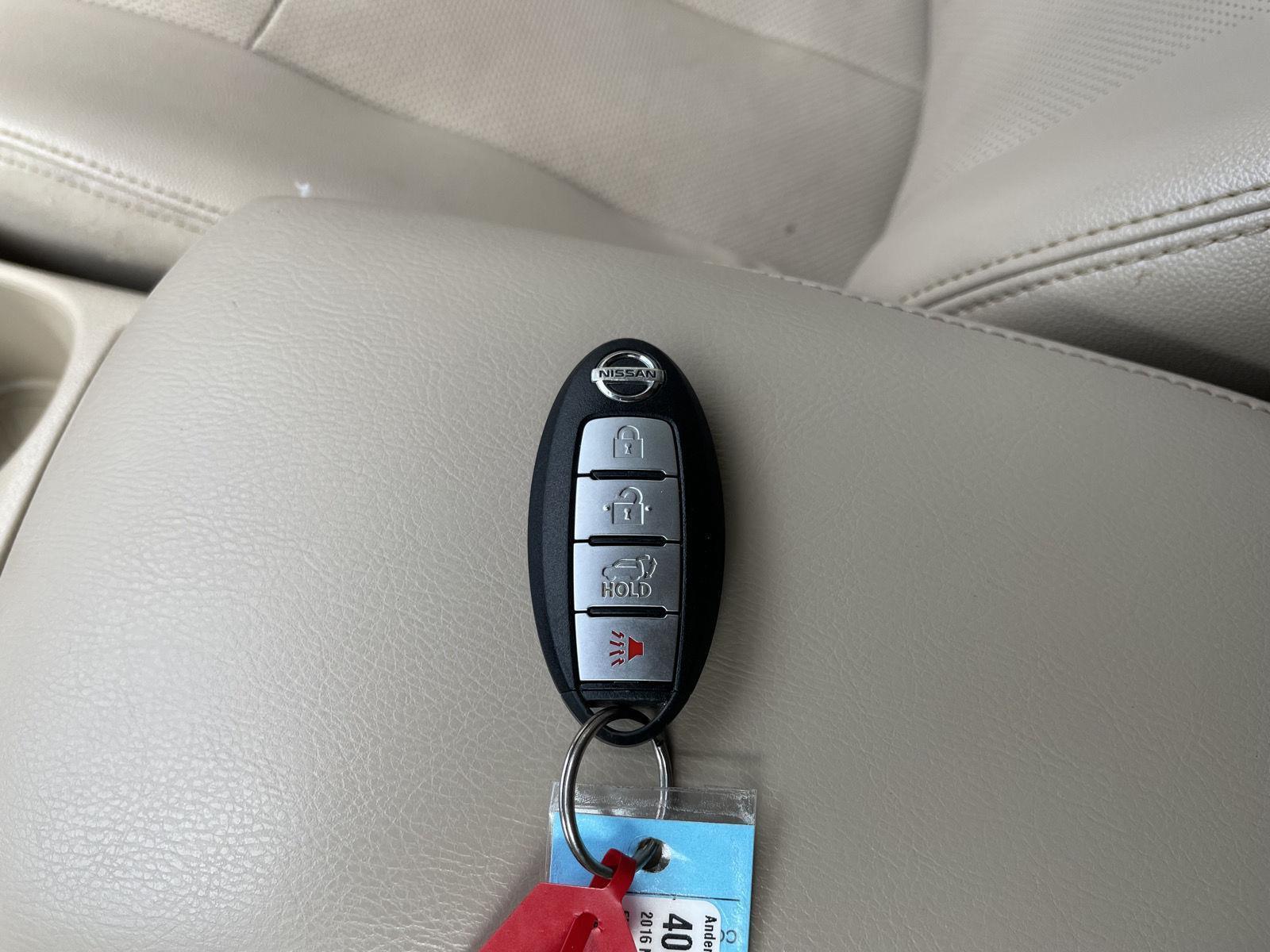 Used 2016 Nissan Rogue for sale in Lincoln NE