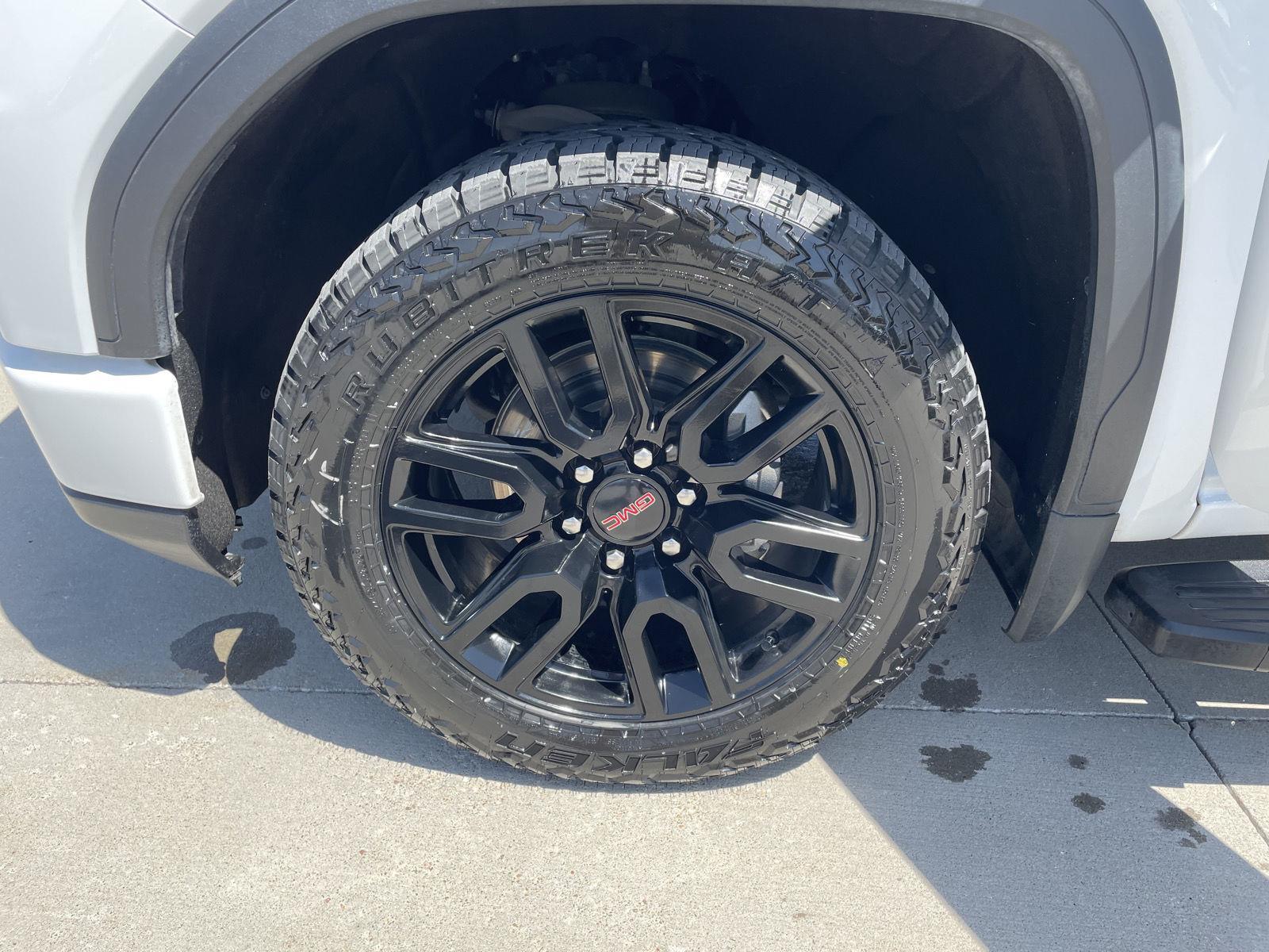 Used 2024 GMC Sierra 1500 for sale in Lincoln NE