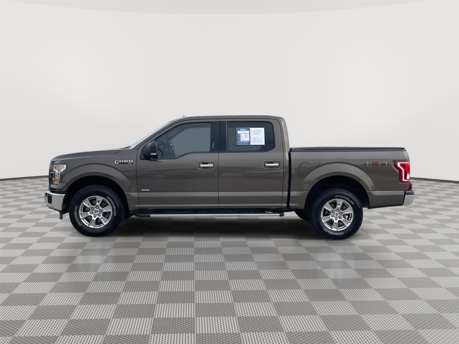 Used 2015 Ford F-150 XLT Crew Cab Truck for sale in Lincoln NE