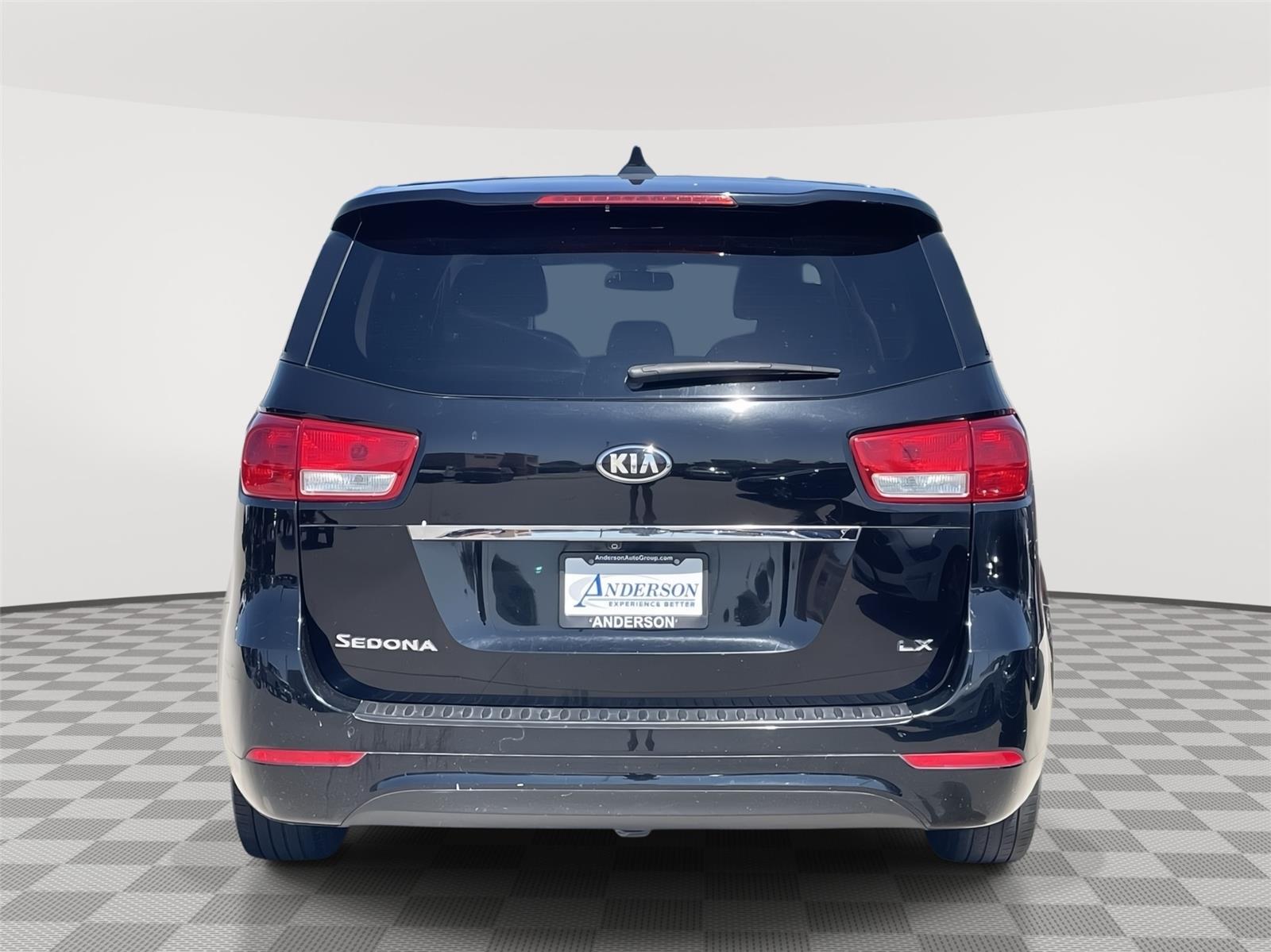 Used 2018 Kia Sedona for sale in Lincoln NE