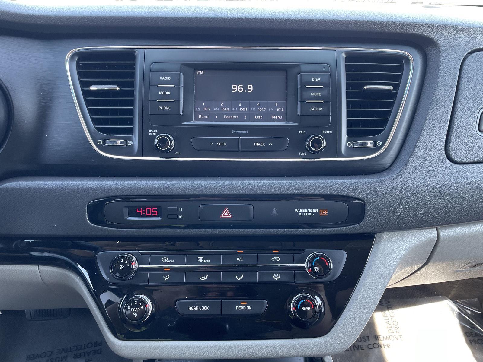 Used 2018 Kia Sedona for sale in Lincoln NE