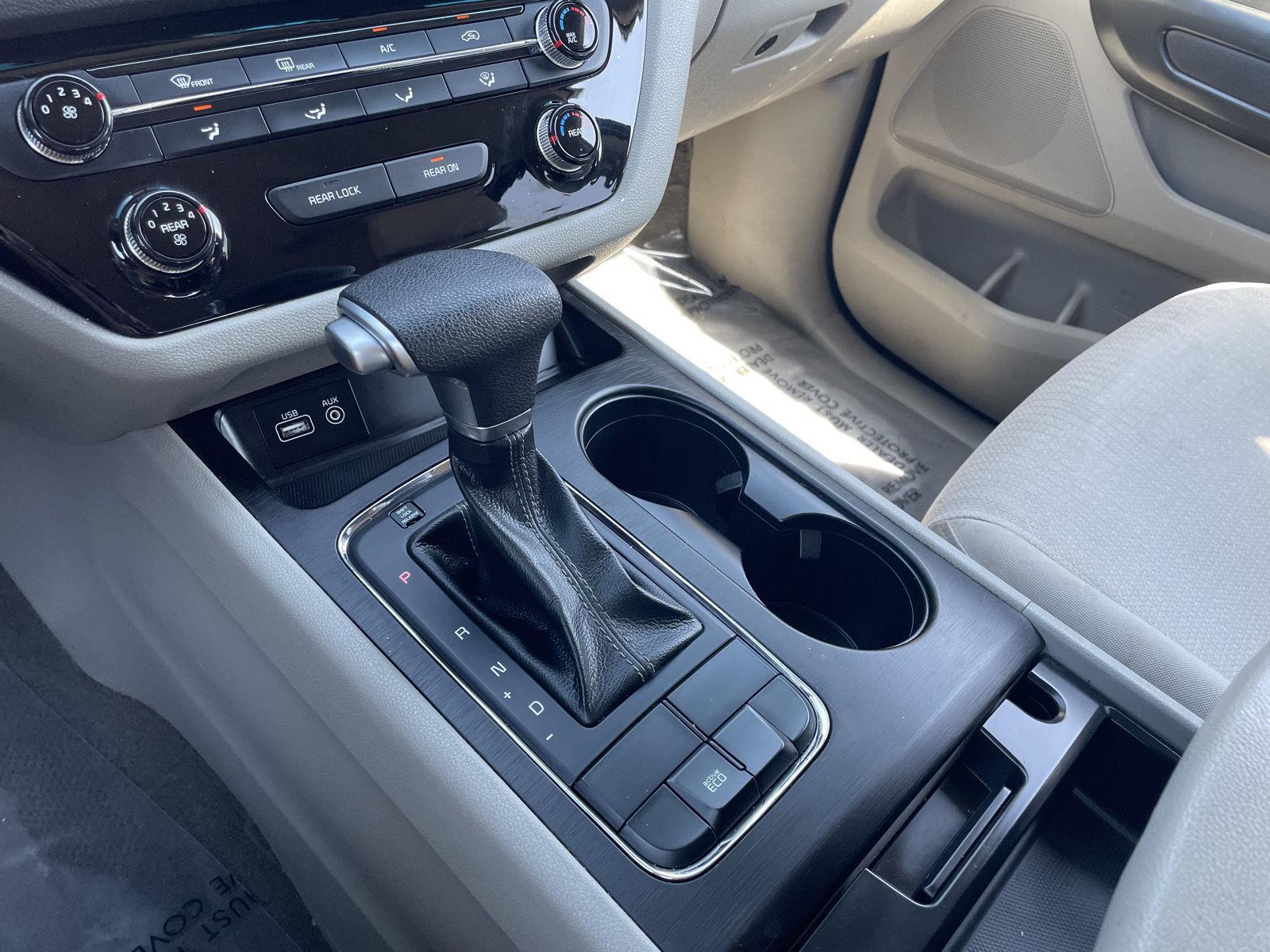 Used 2018 Kia Sedona for sale in Lincoln NE