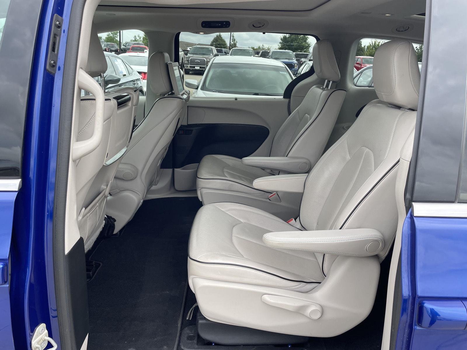 Used 2018 Chrysler Pacifica for sale in Lincoln NE