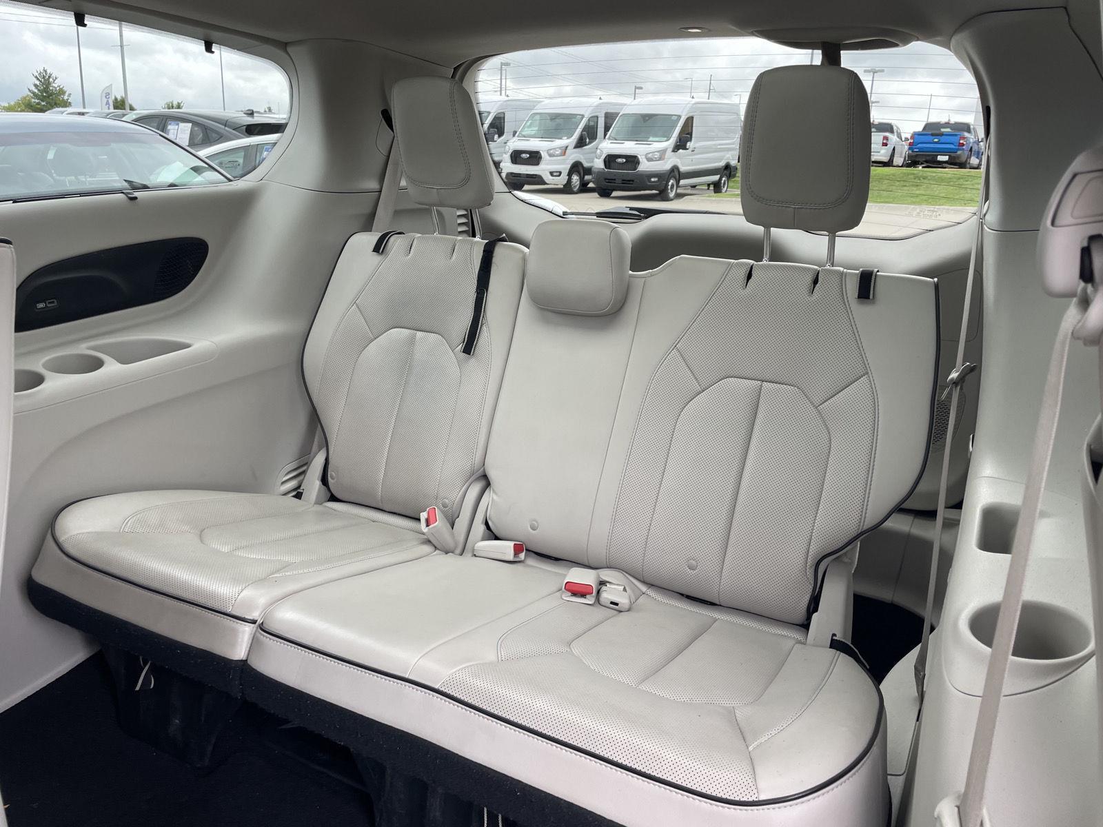 Used 2018 Chrysler Pacifica for sale in Lincoln NE