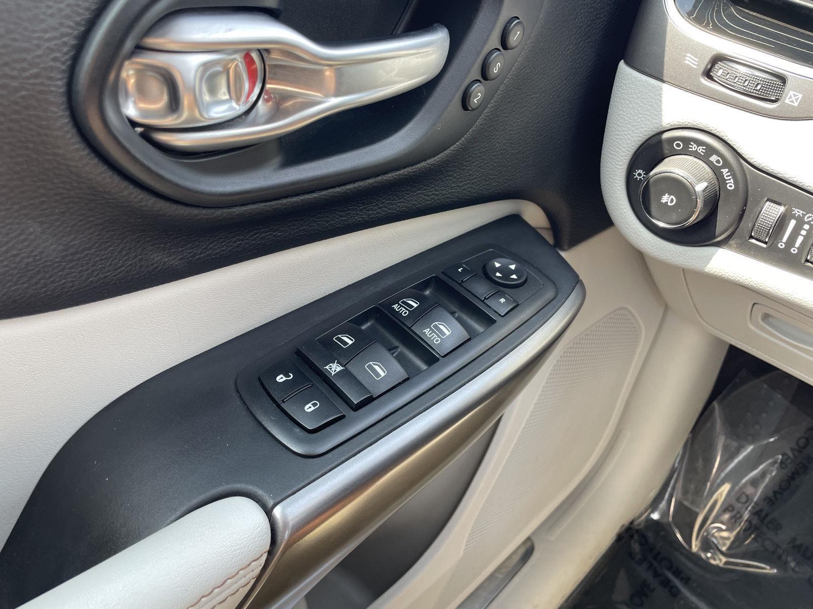 Used 2019 Jeep Cherokee for sale in Lincoln NE