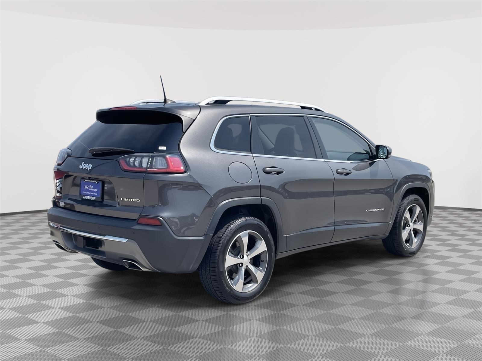 Used 2019 Jeep Cherokee for sale in Lincoln NE