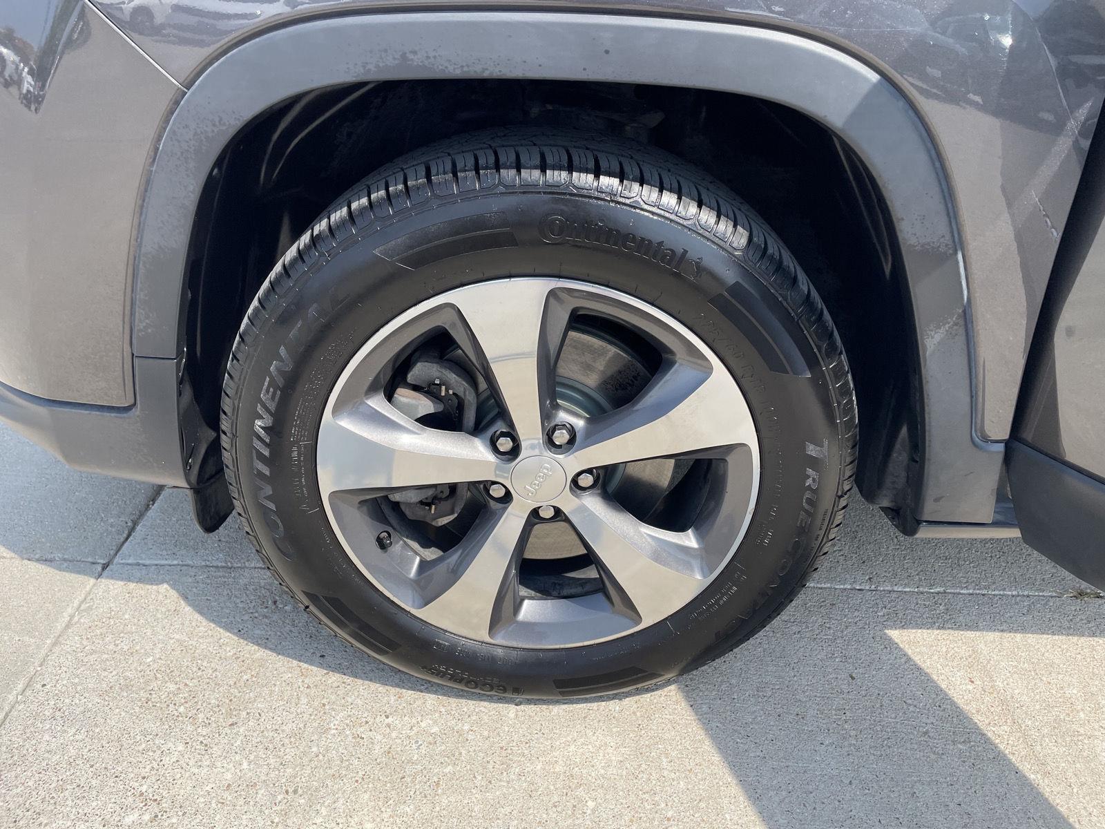 Used 2019 Jeep Cherokee for sale in Lincoln NE