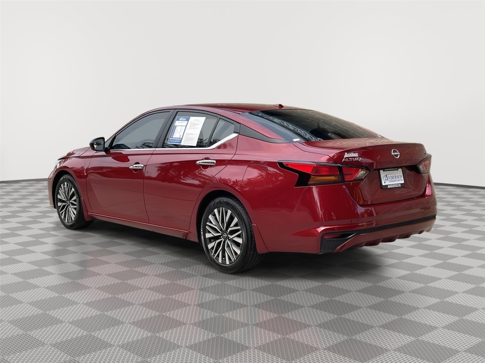 Used 2024 Nissan Altima for sale in Lincoln NE