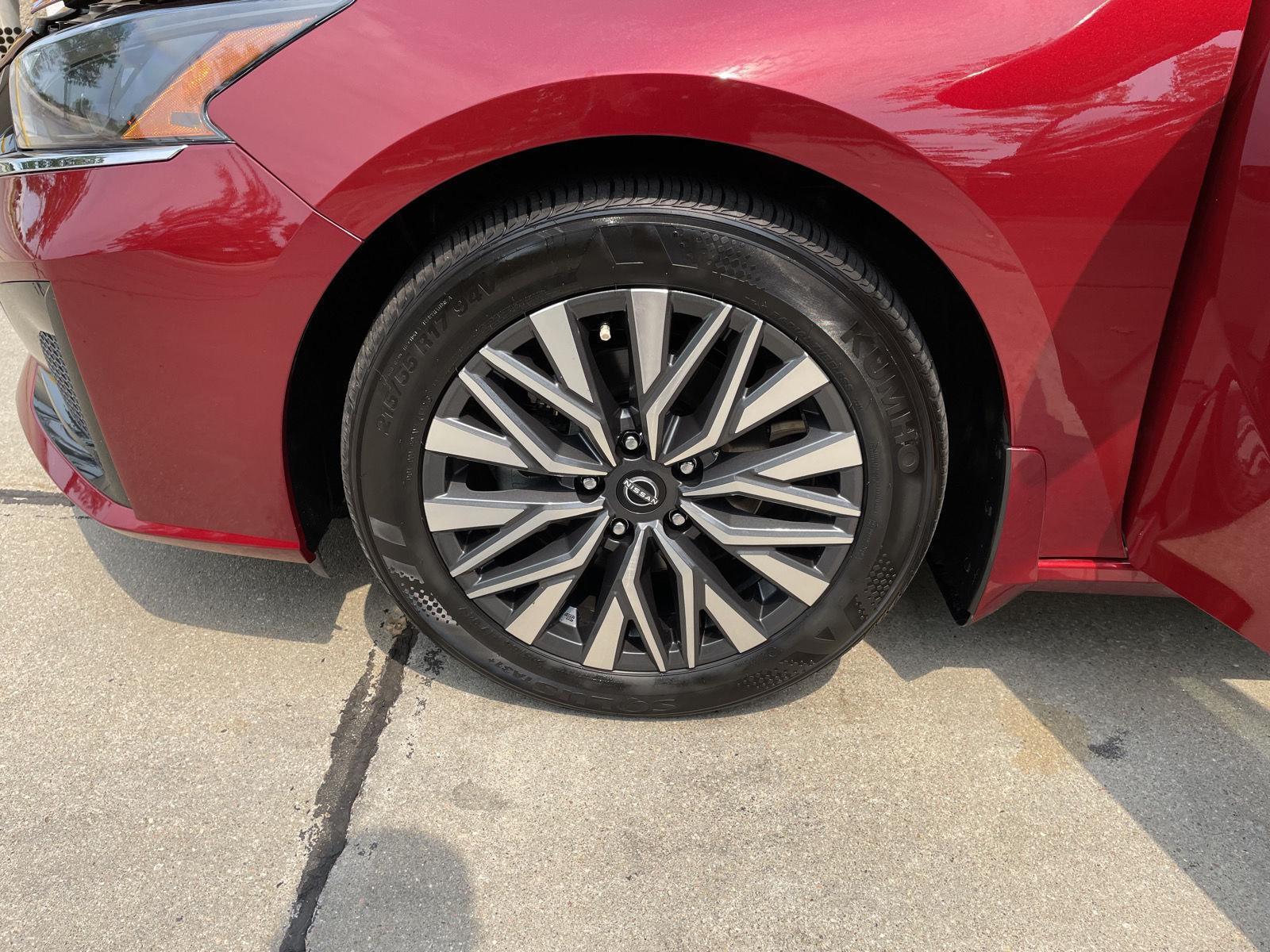 Used 2024 Nissan Altima for sale in Lincoln NE