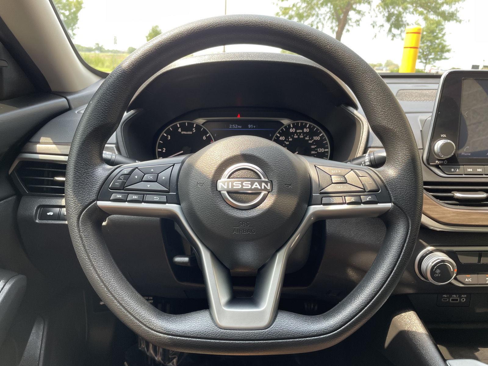 Used 2024 Nissan Altima for sale in Lincoln NE