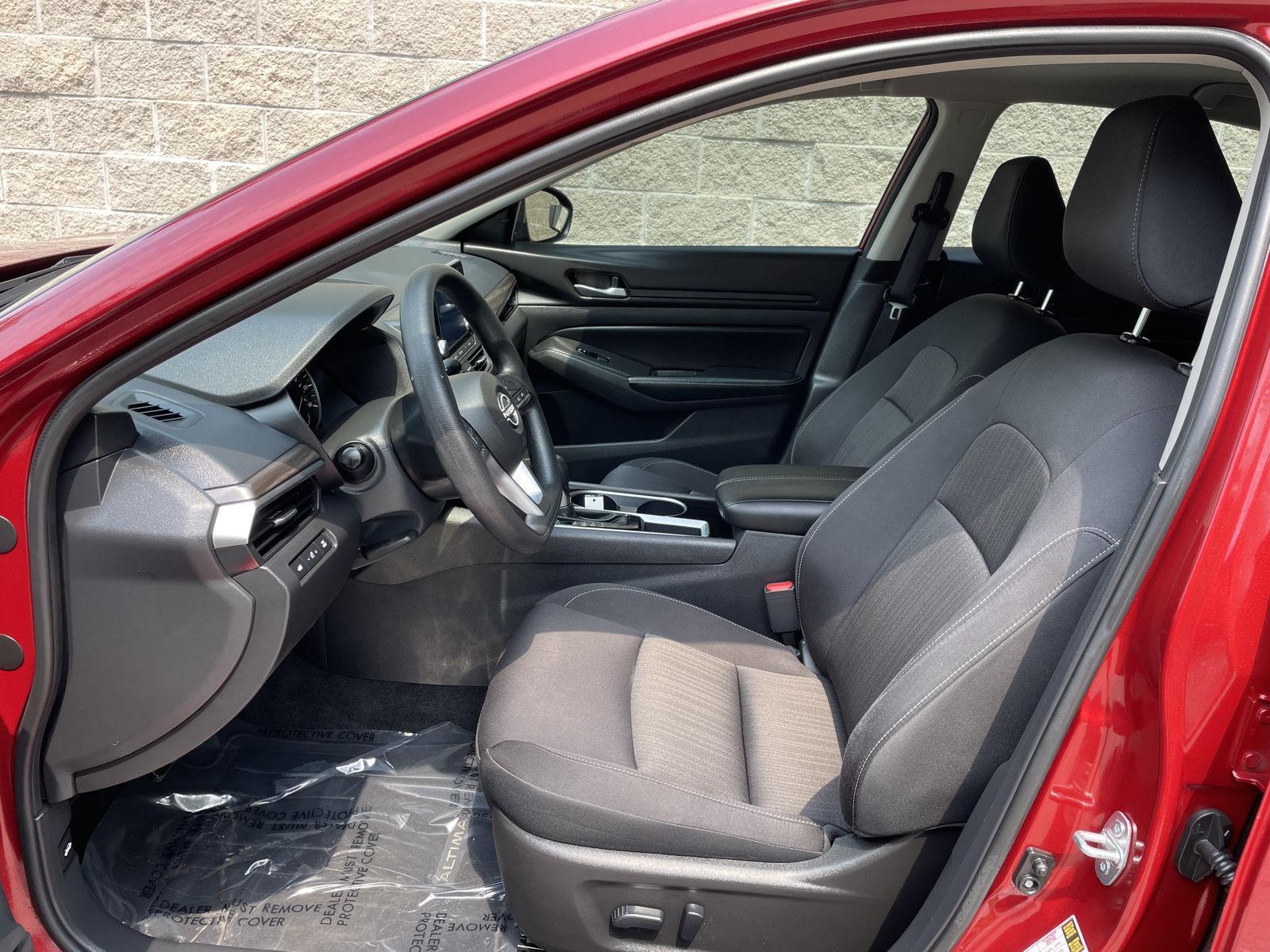 Used 2024 Nissan Altima for sale in Lincoln NE