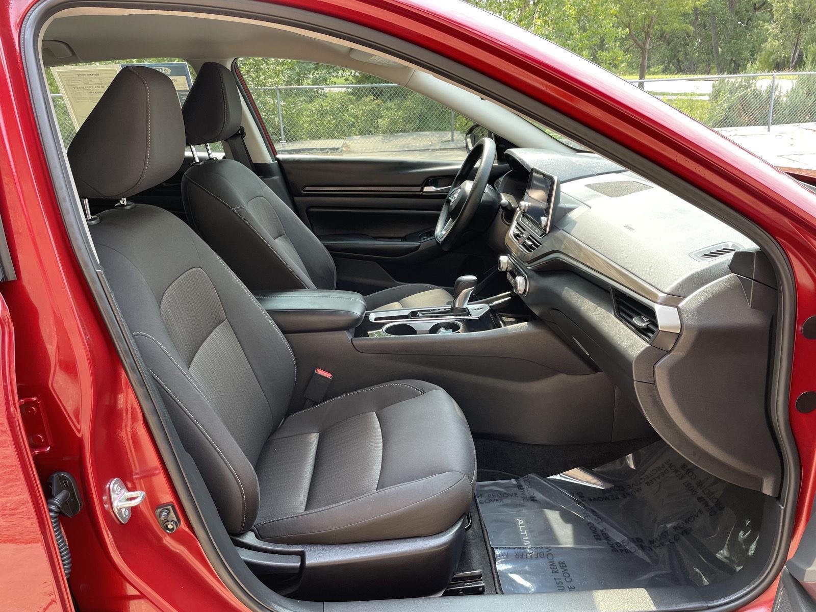 Used 2024 Nissan Altima for sale in Lincoln NE