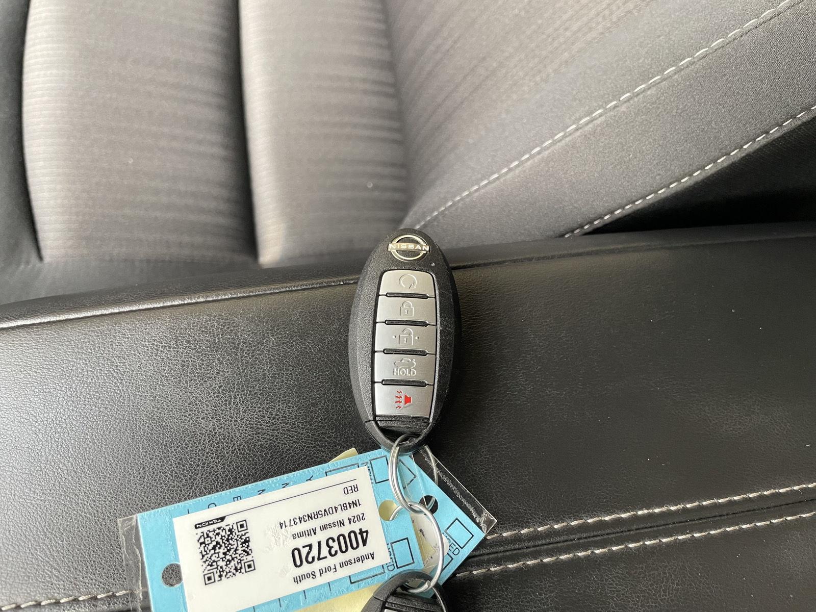Used 2024 Nissan Altima for sale in Lincoln NE